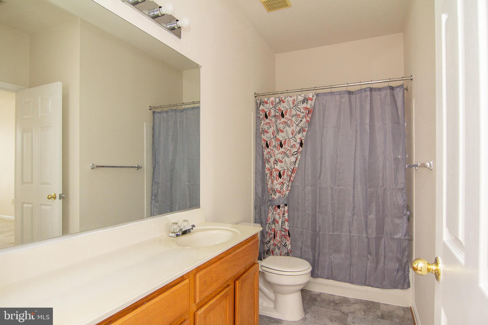 DEVON COURT - Residential