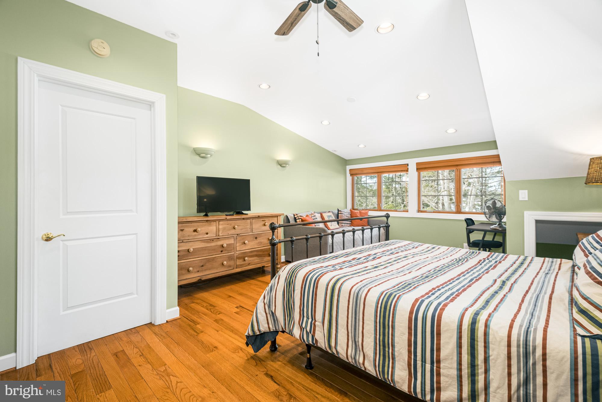 GREEN GLADE - Residential