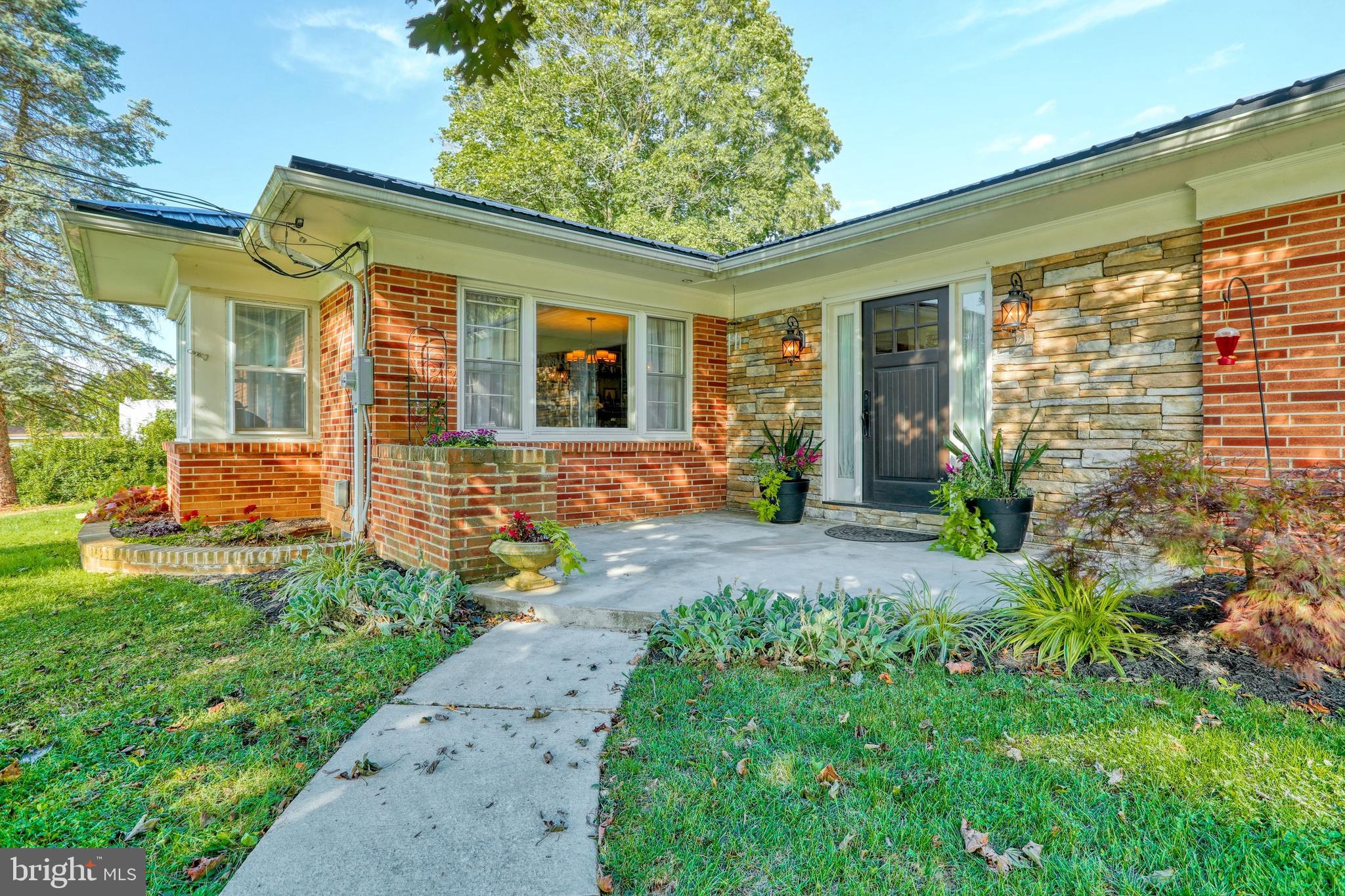 SNYDER CORNER - Residential