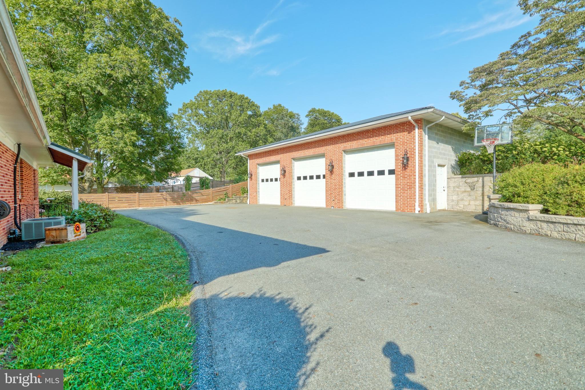 SNYDER CORNER - Residential