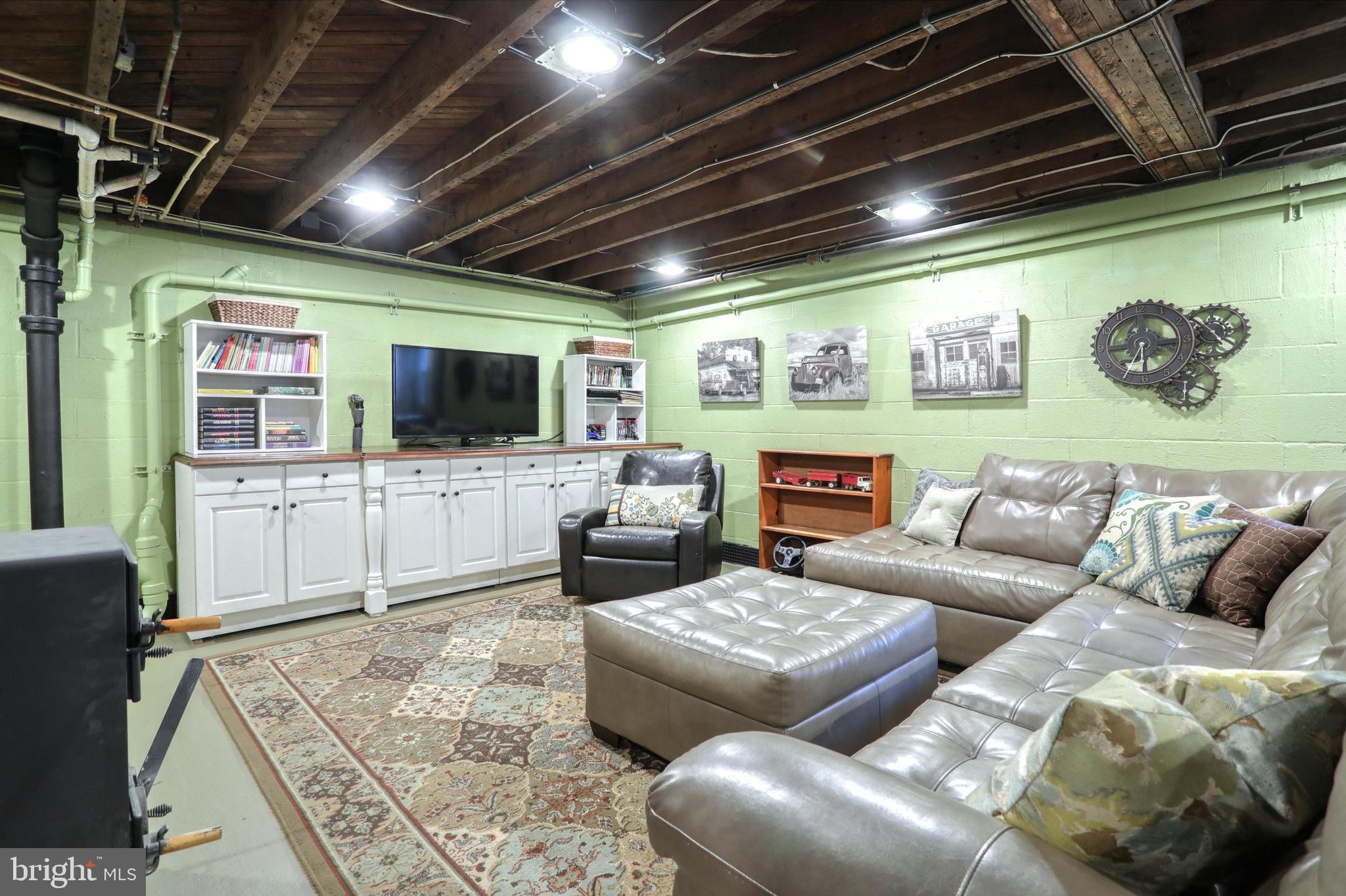 SNYDER CORNER - Residential