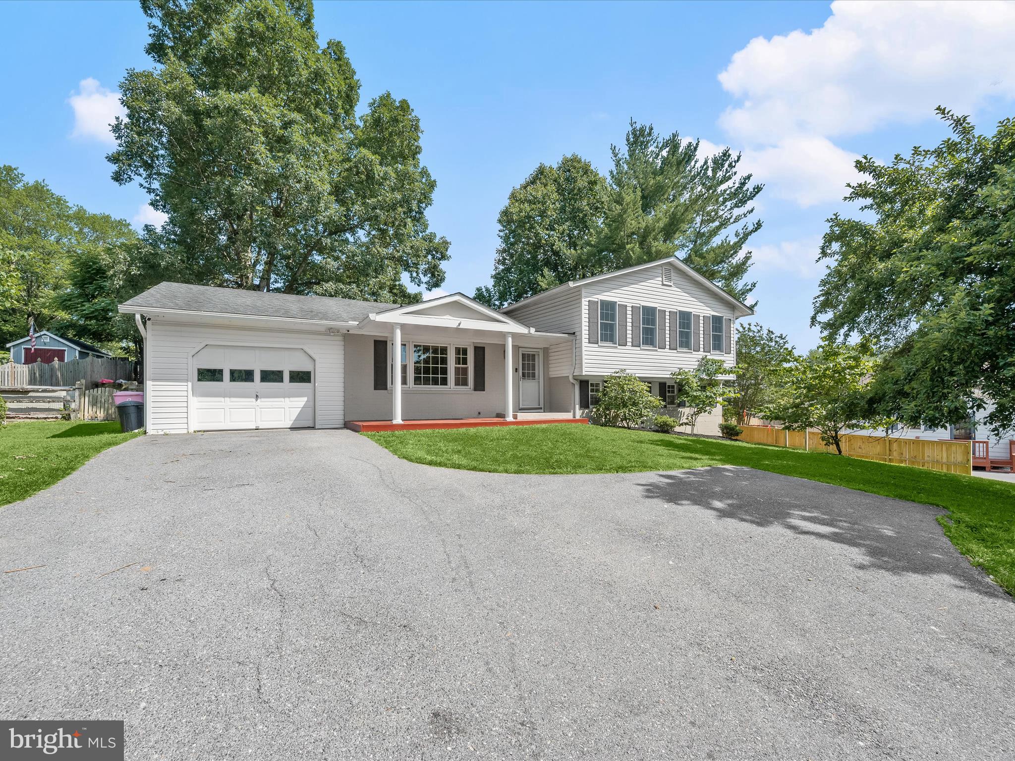 HICKORY RIDGE - Residential