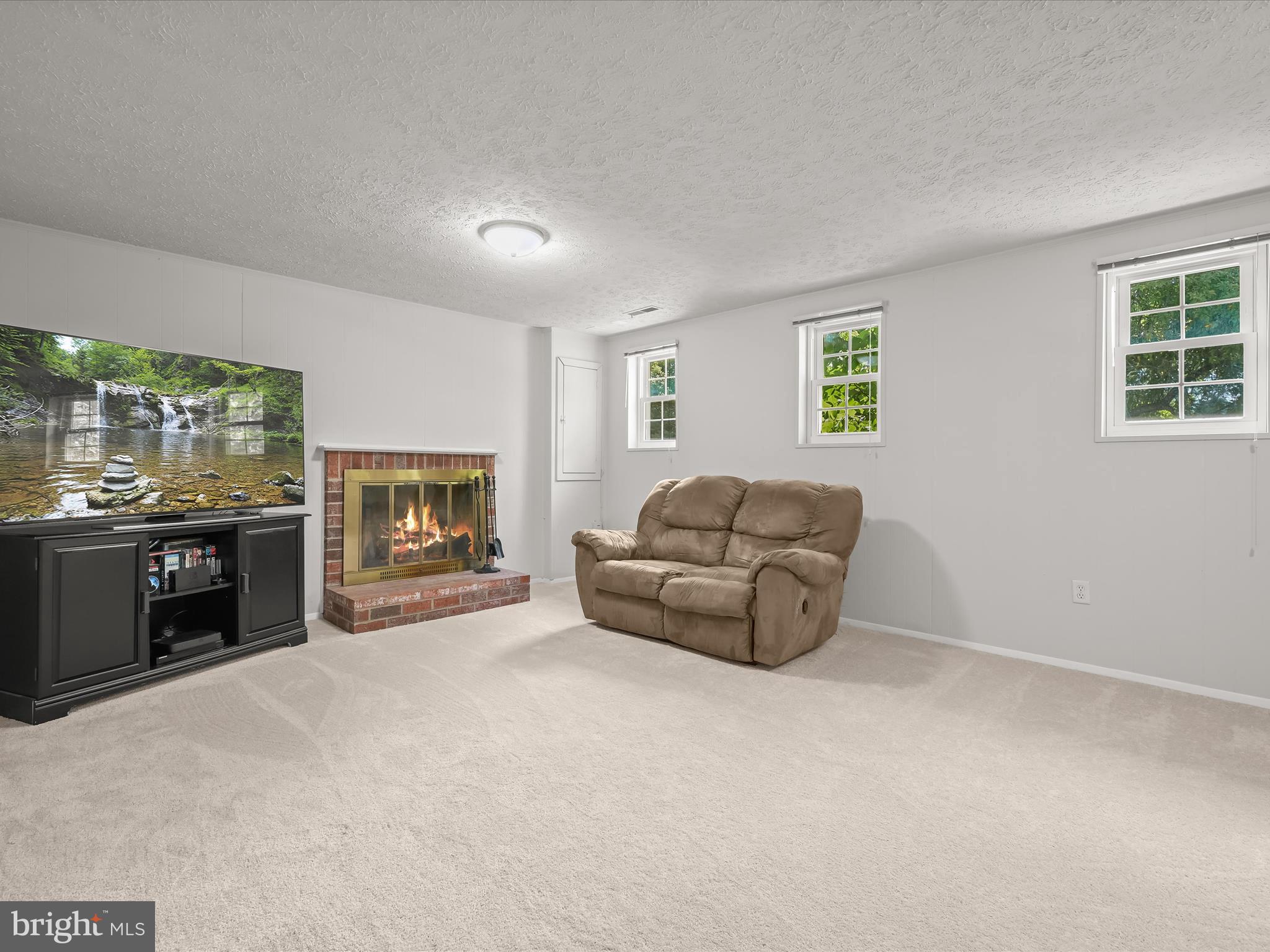 HICKORY RIDGE - Residential