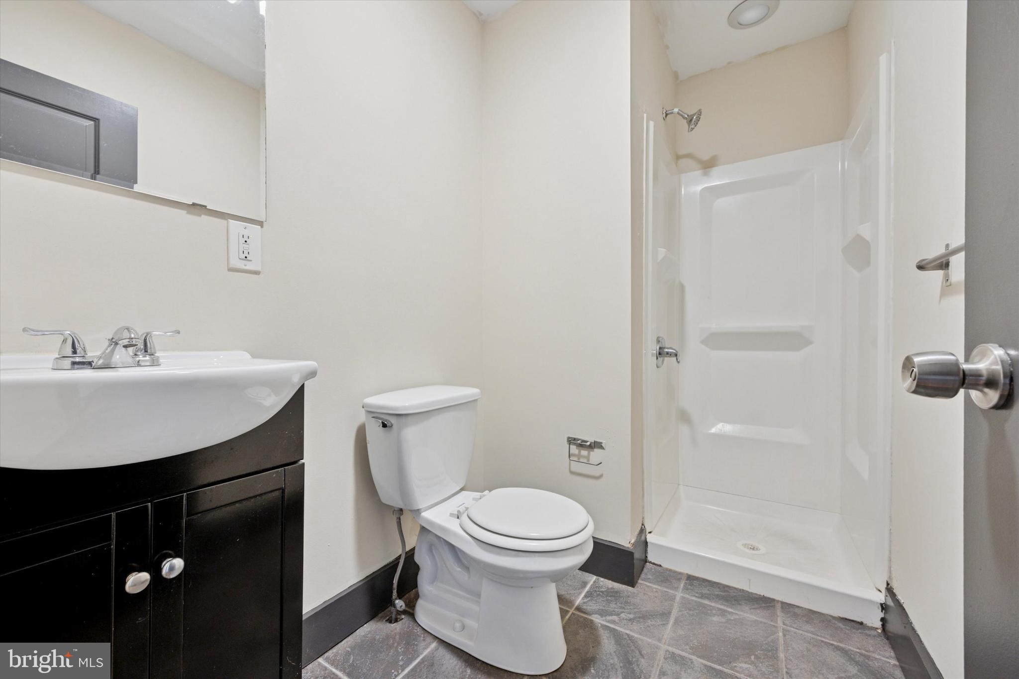 TEMPLE UNIVERSITY - Residential Lease