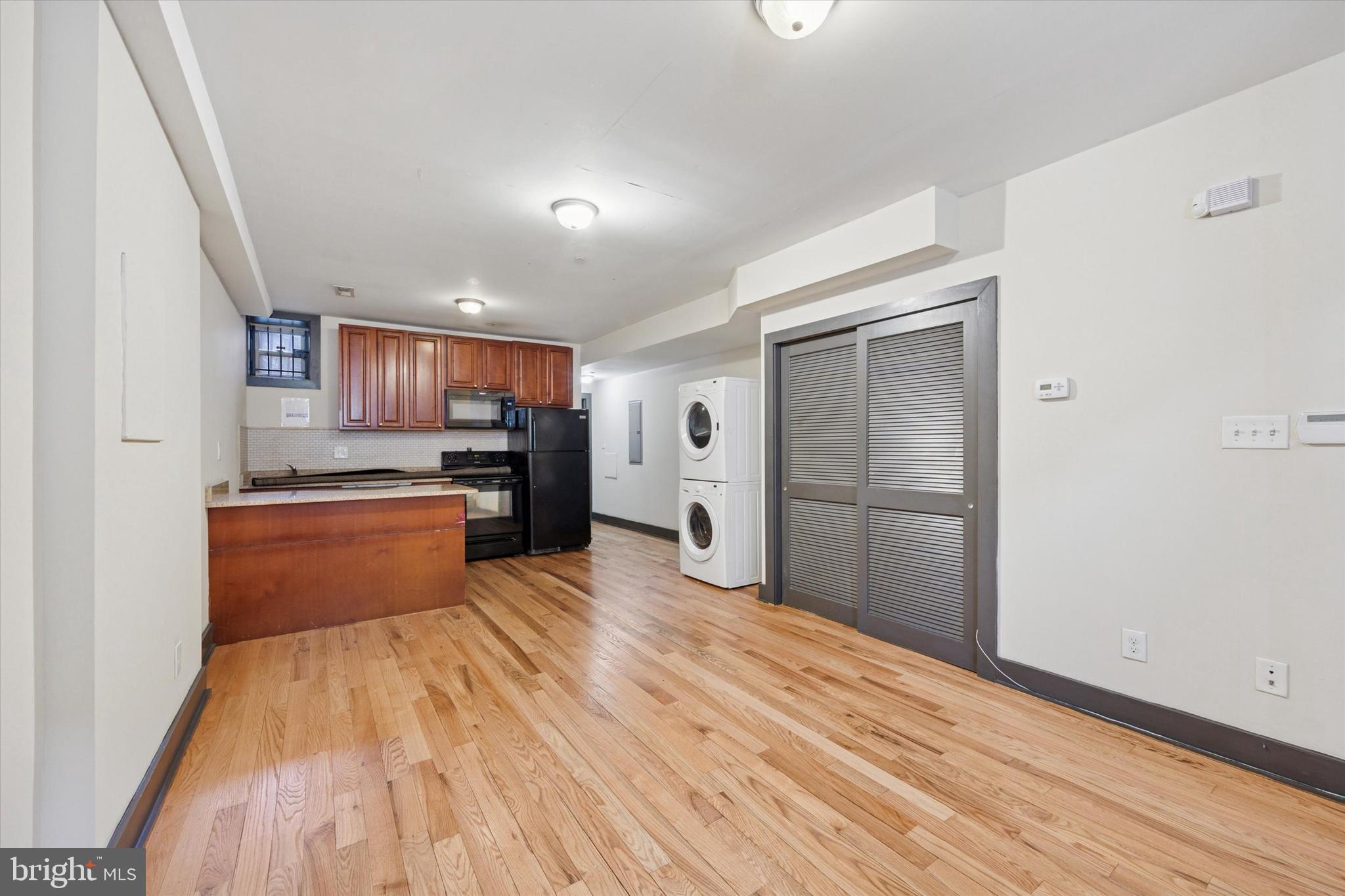 TEMPLE UNIVERSITY - Residential Lease