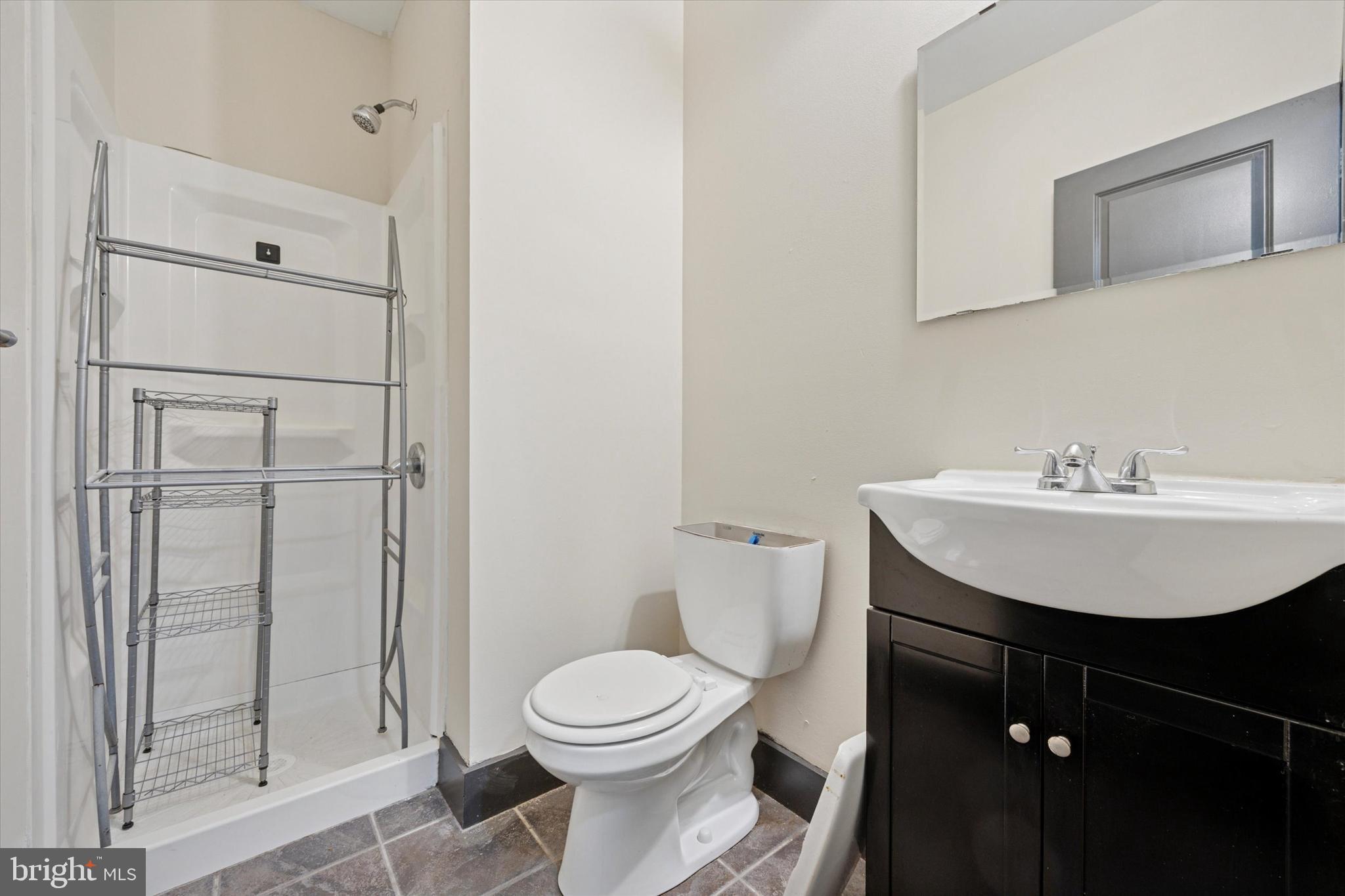 TEMPLE UNIVERSITY - Residential Lease