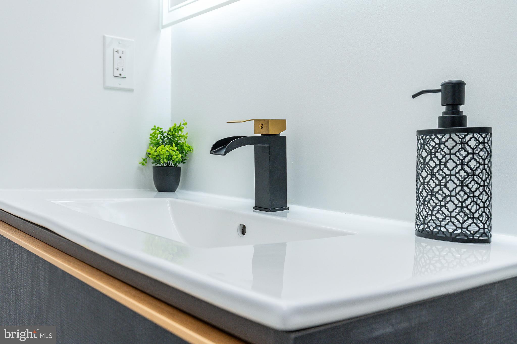 FELTONVILLE - Residential