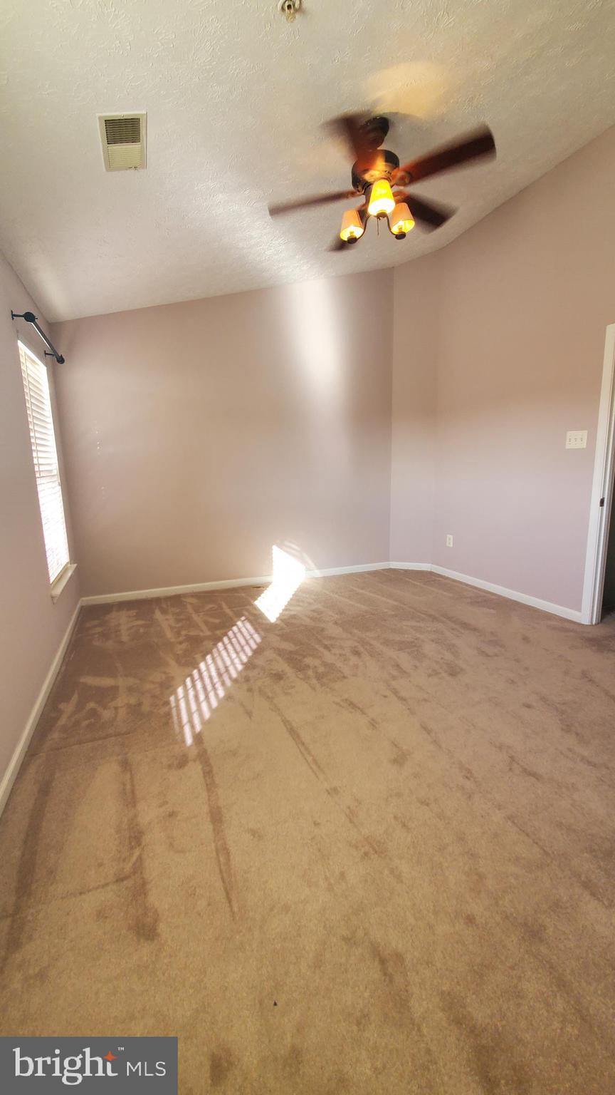 PERRY HALL FARMS - Residential Lease