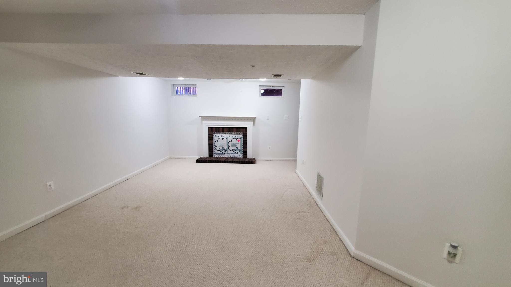 PERRY HALL FARMS - Residential Lease