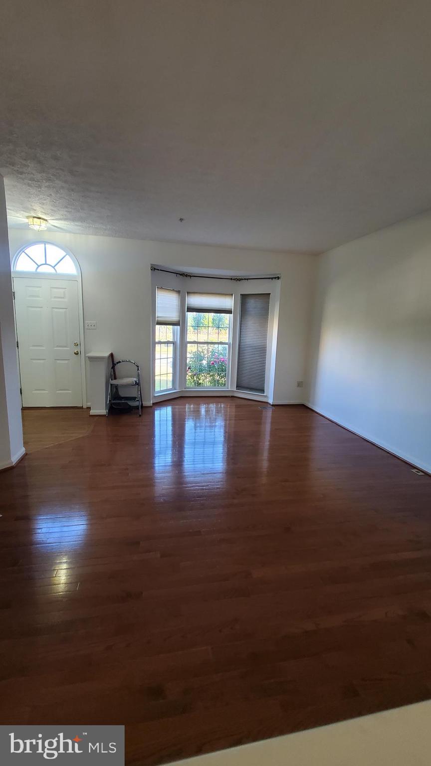 PERRY HALL FARMS - Residential Lease