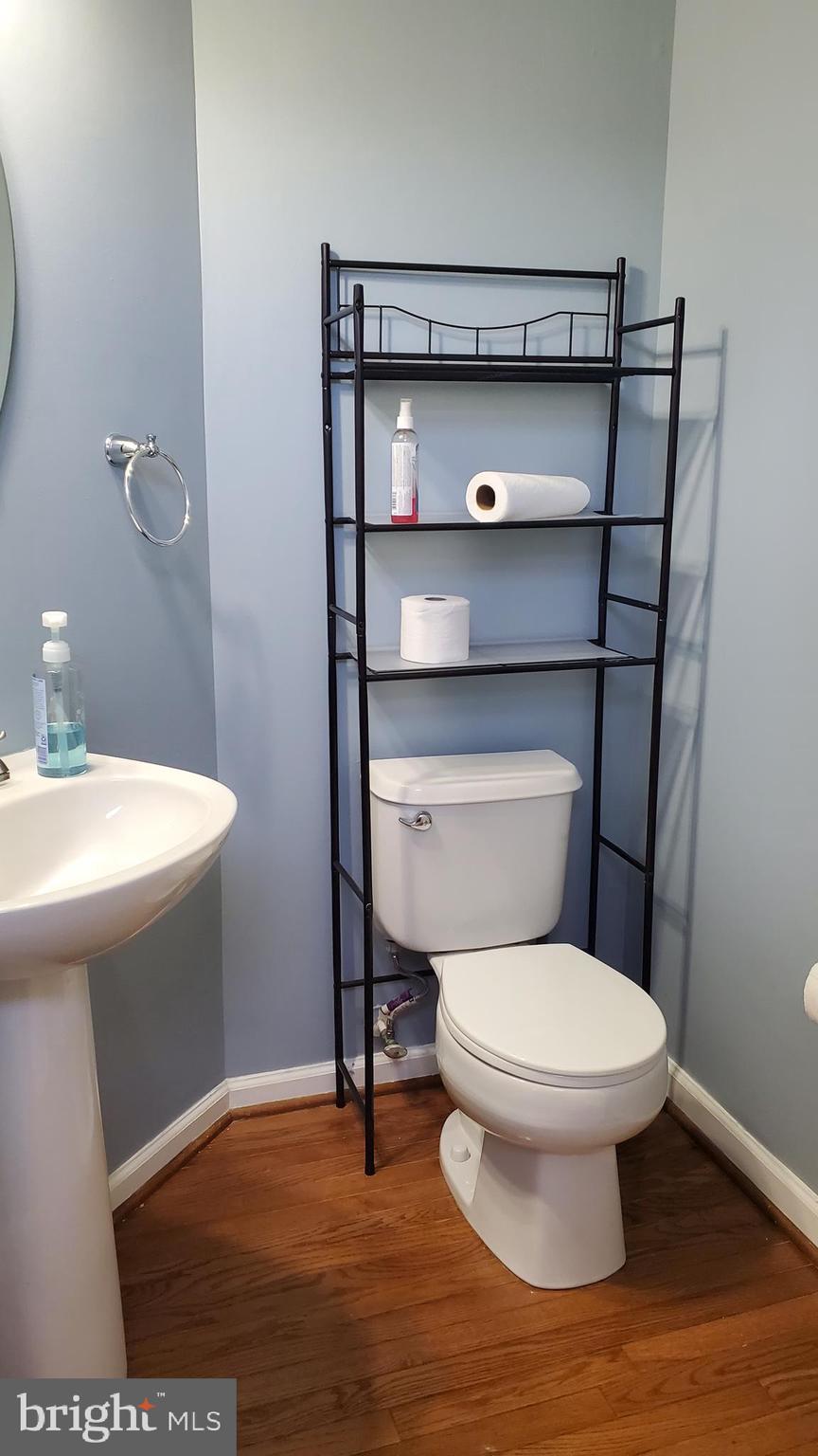 PERRY HALL FARMS - Residential Lease