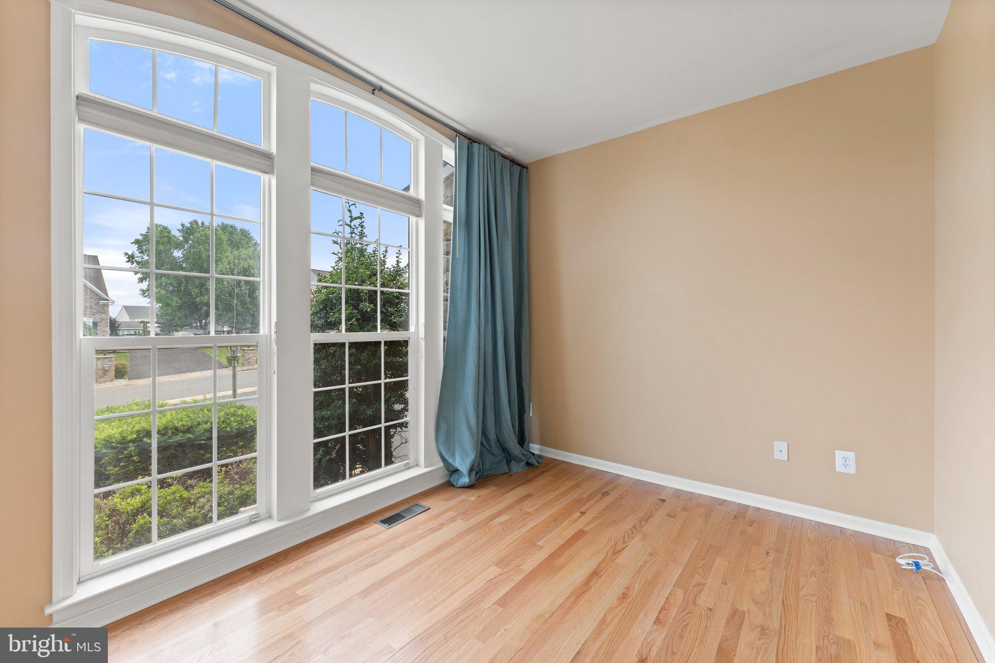MADISON GROVE - Residential