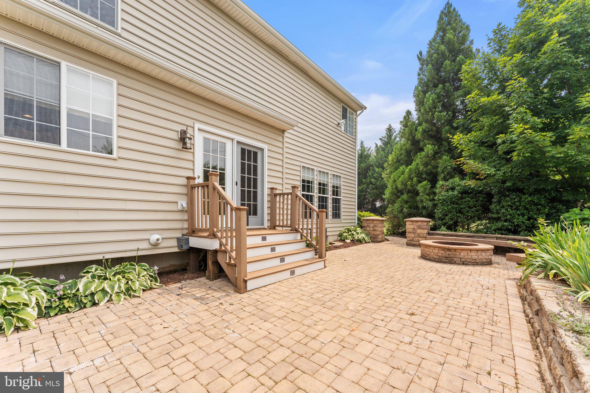 MADISON GROVE - Residential