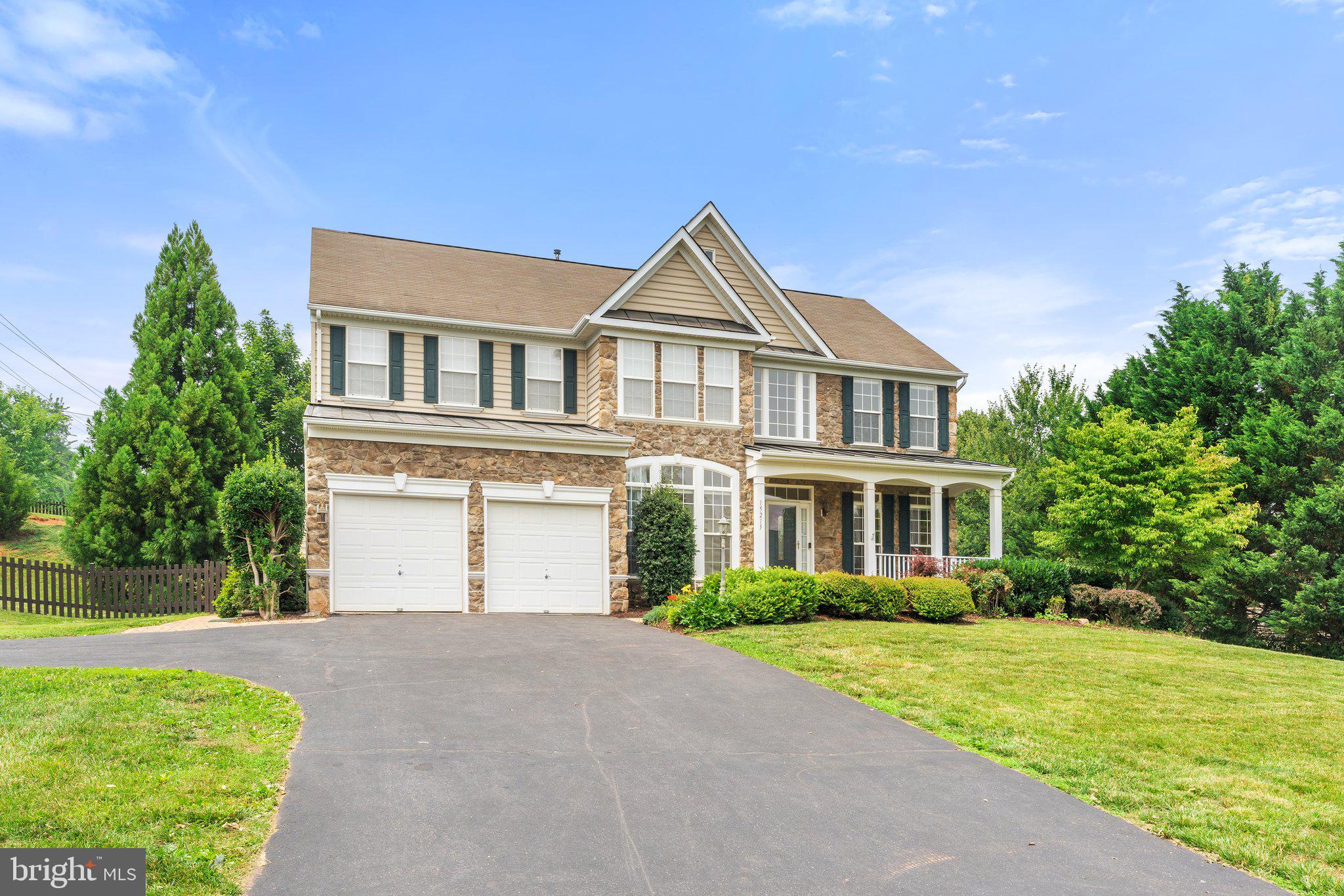 MADISON GROVE - Residential