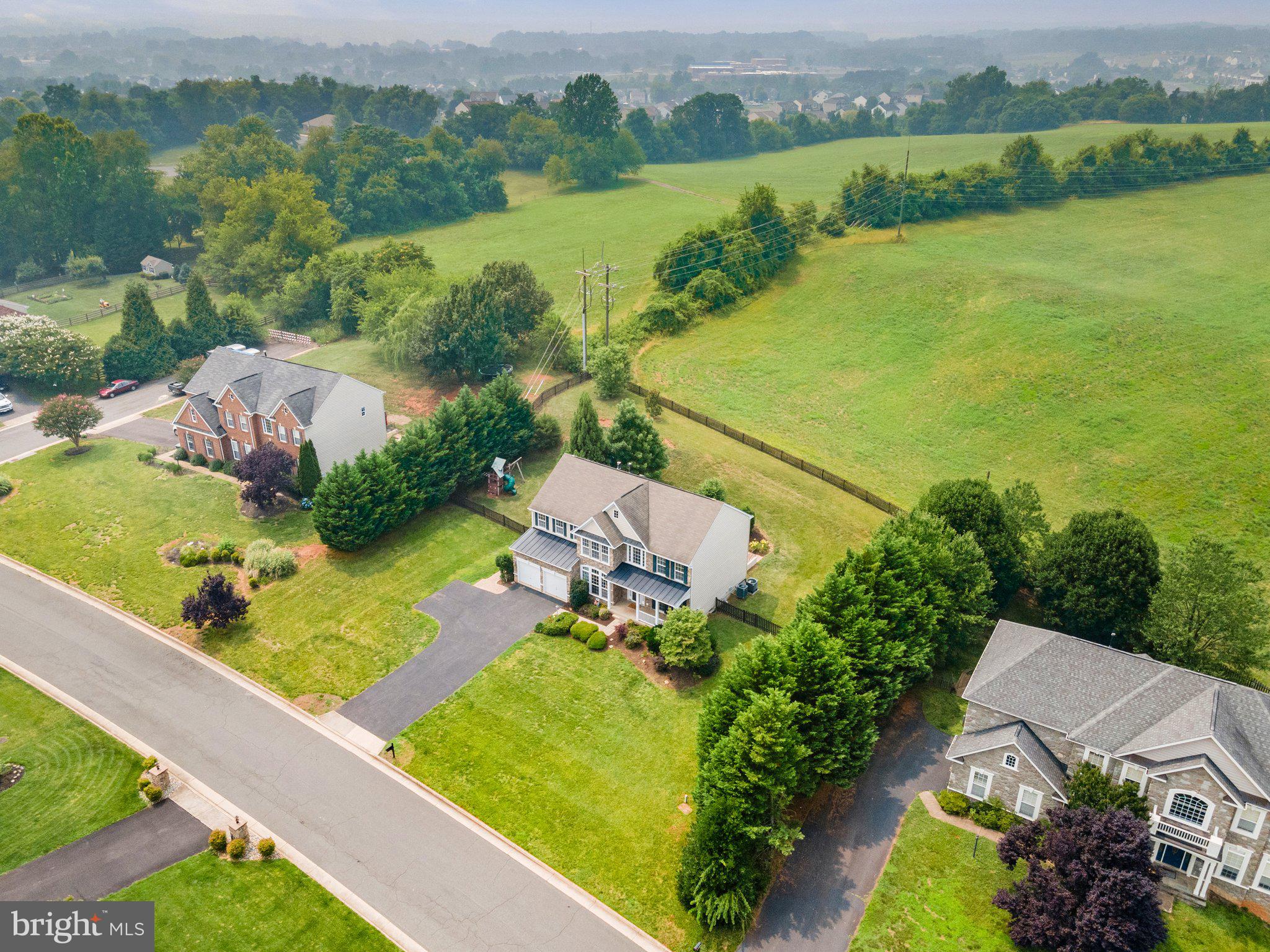 MADISON GROVE - Residential