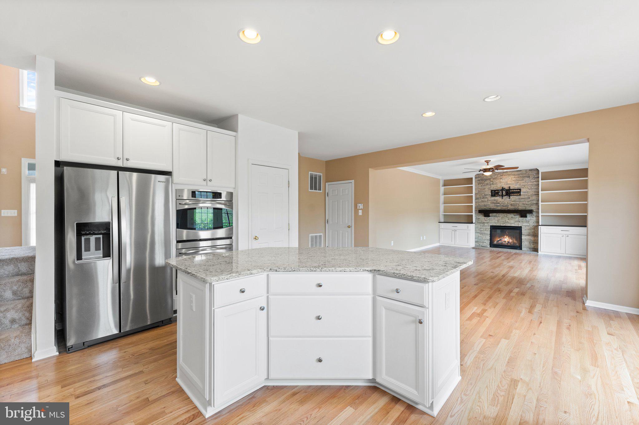 MADISON GROVE - Residential