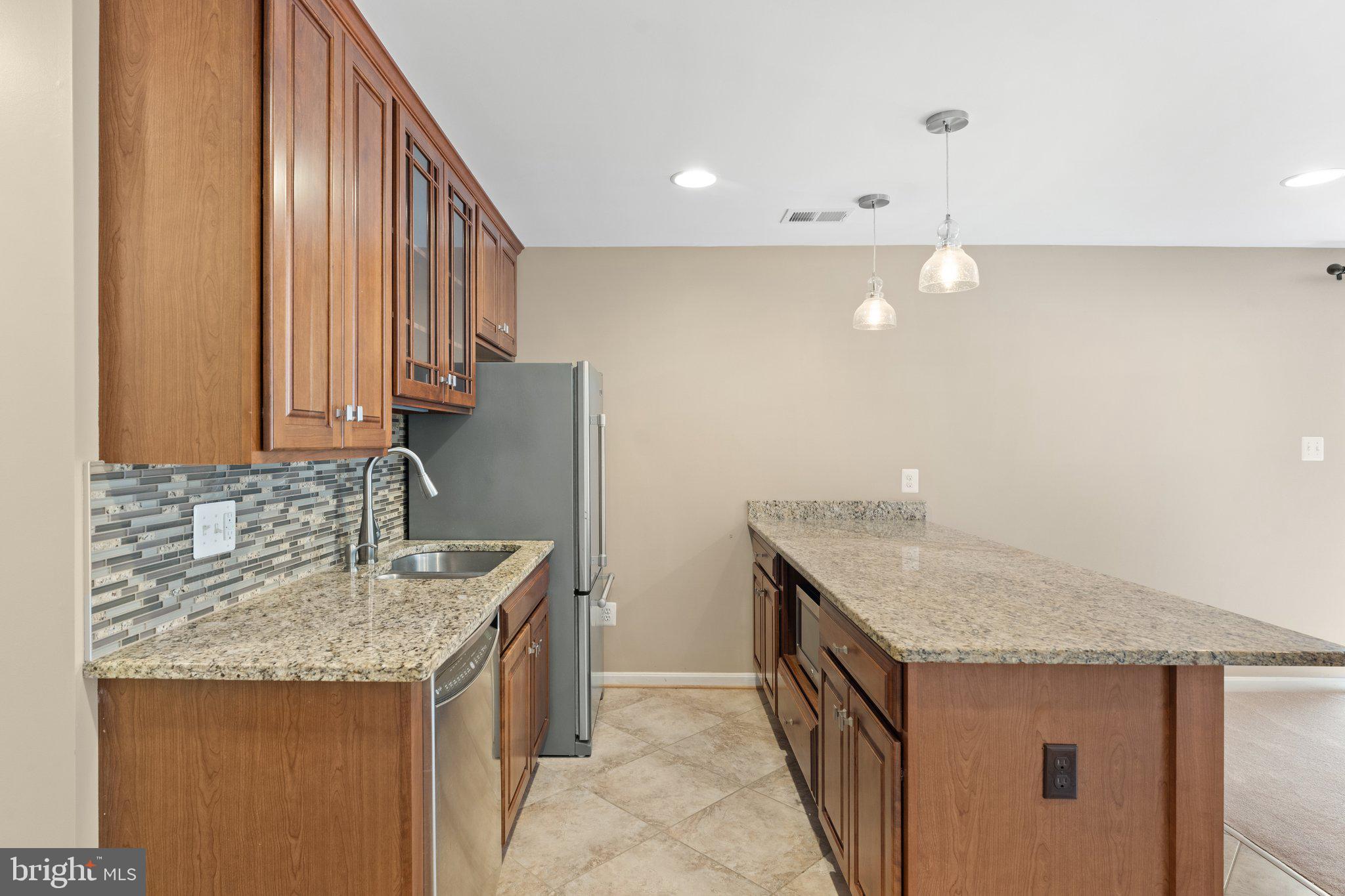 MADISON GROVE - Residential