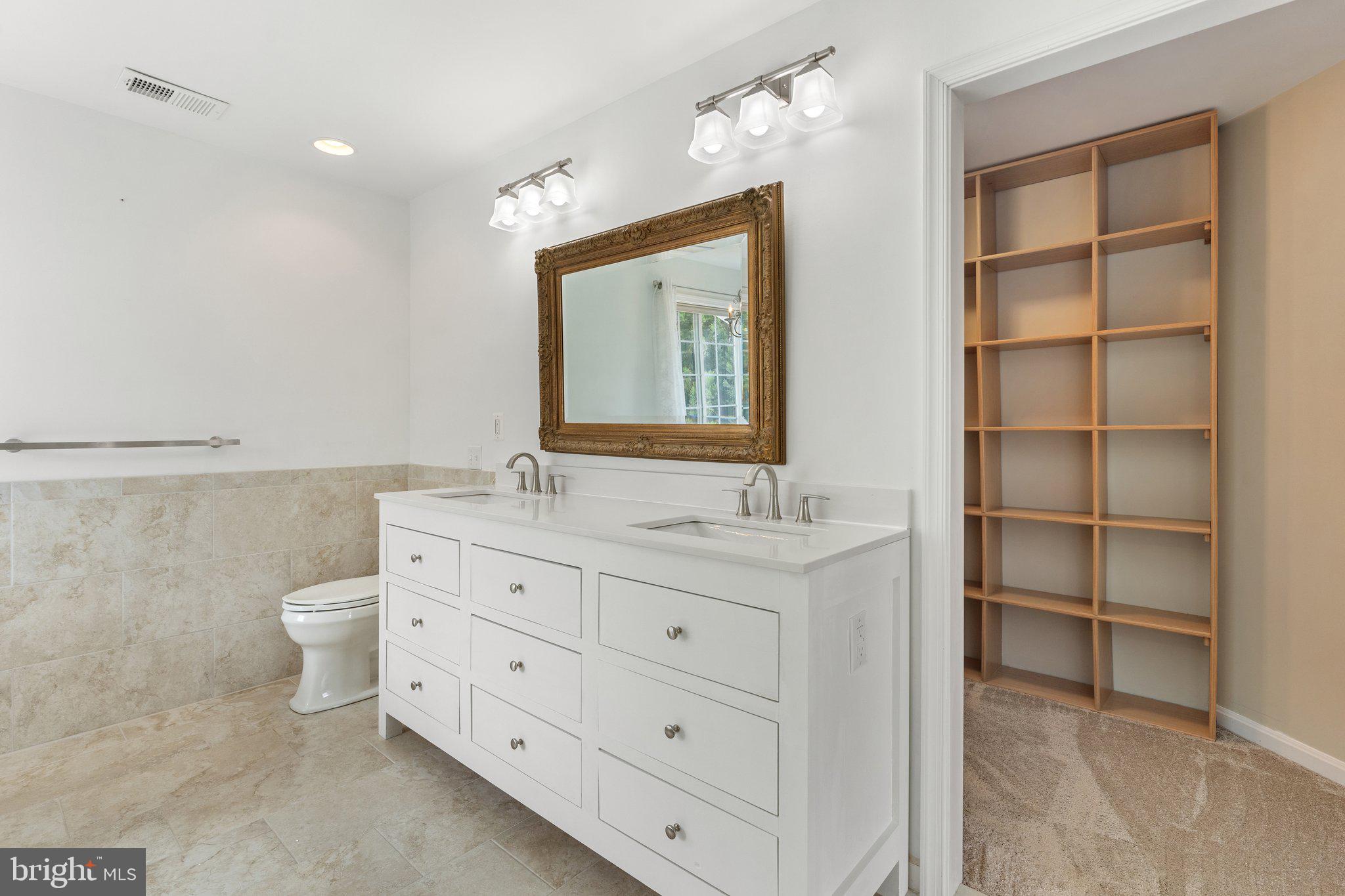 MADISON GROVE - Residential