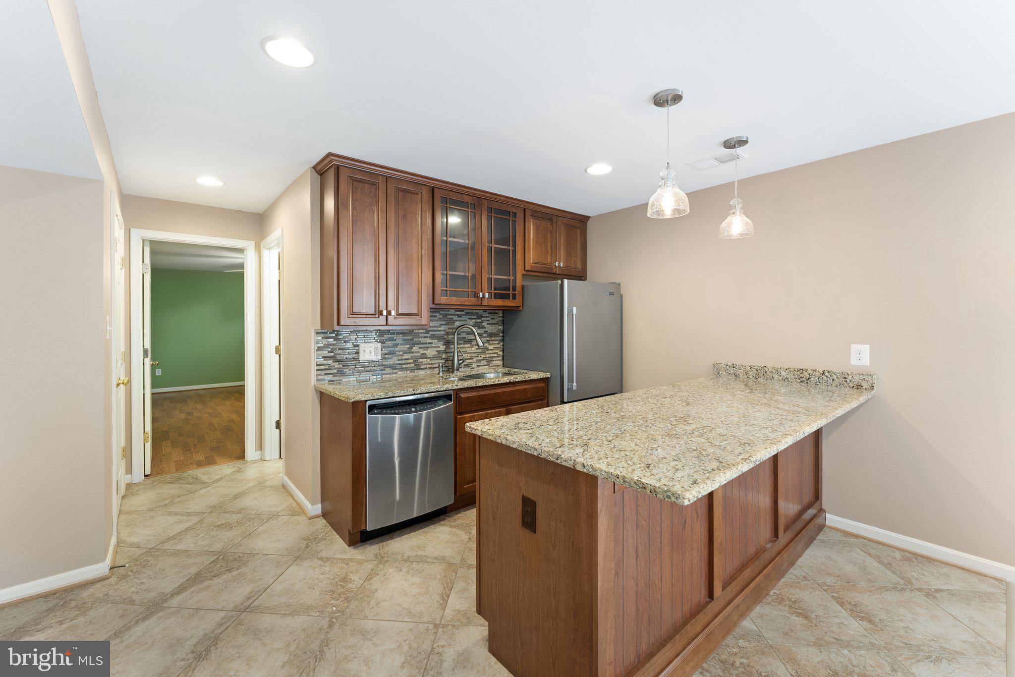 MADISON GROVE - Residential
