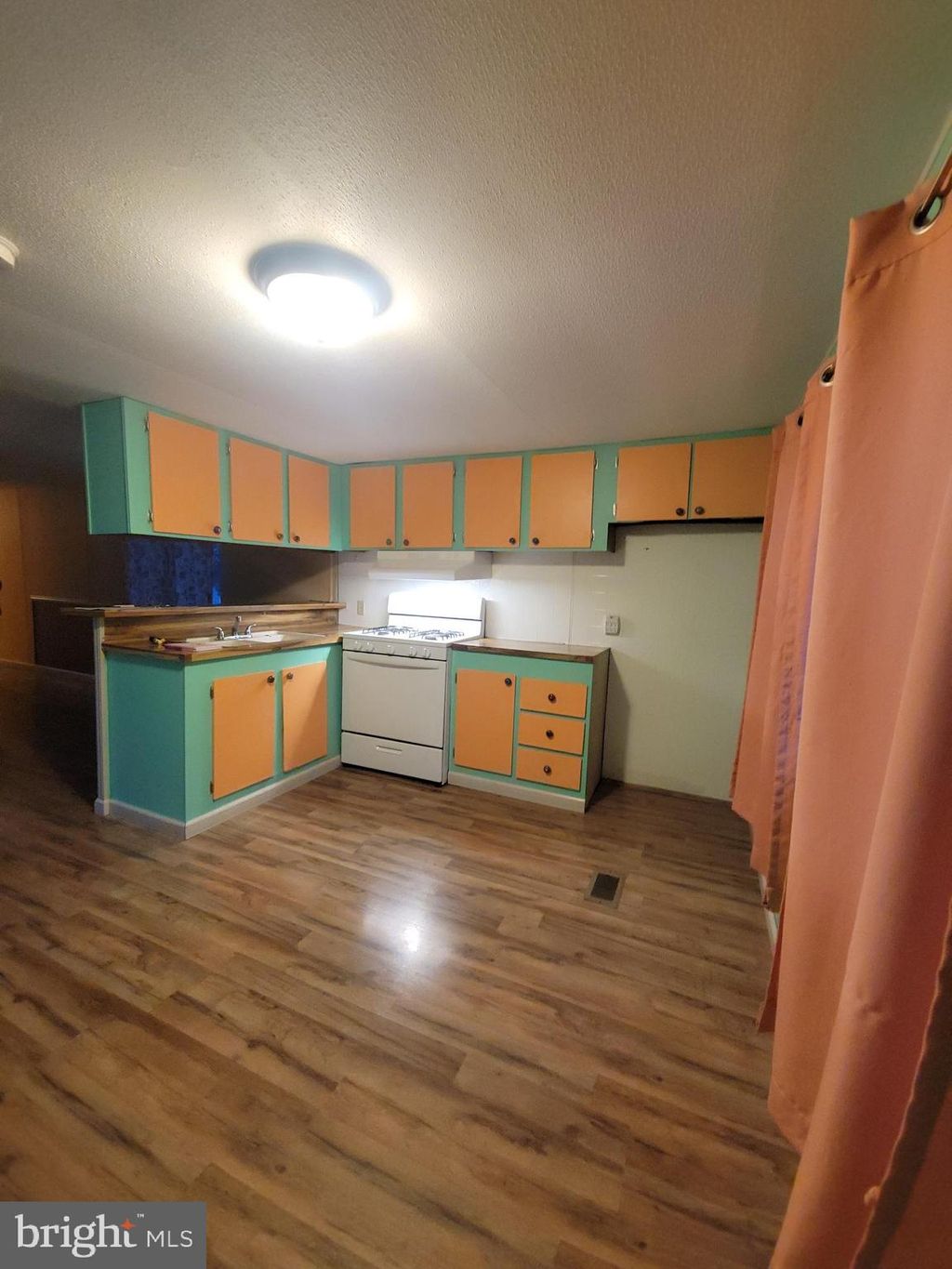 Photo of 32 Oak Knoll Estate, ELIZABETHTOWN, PA 17022 (MLS # PADA2049808)