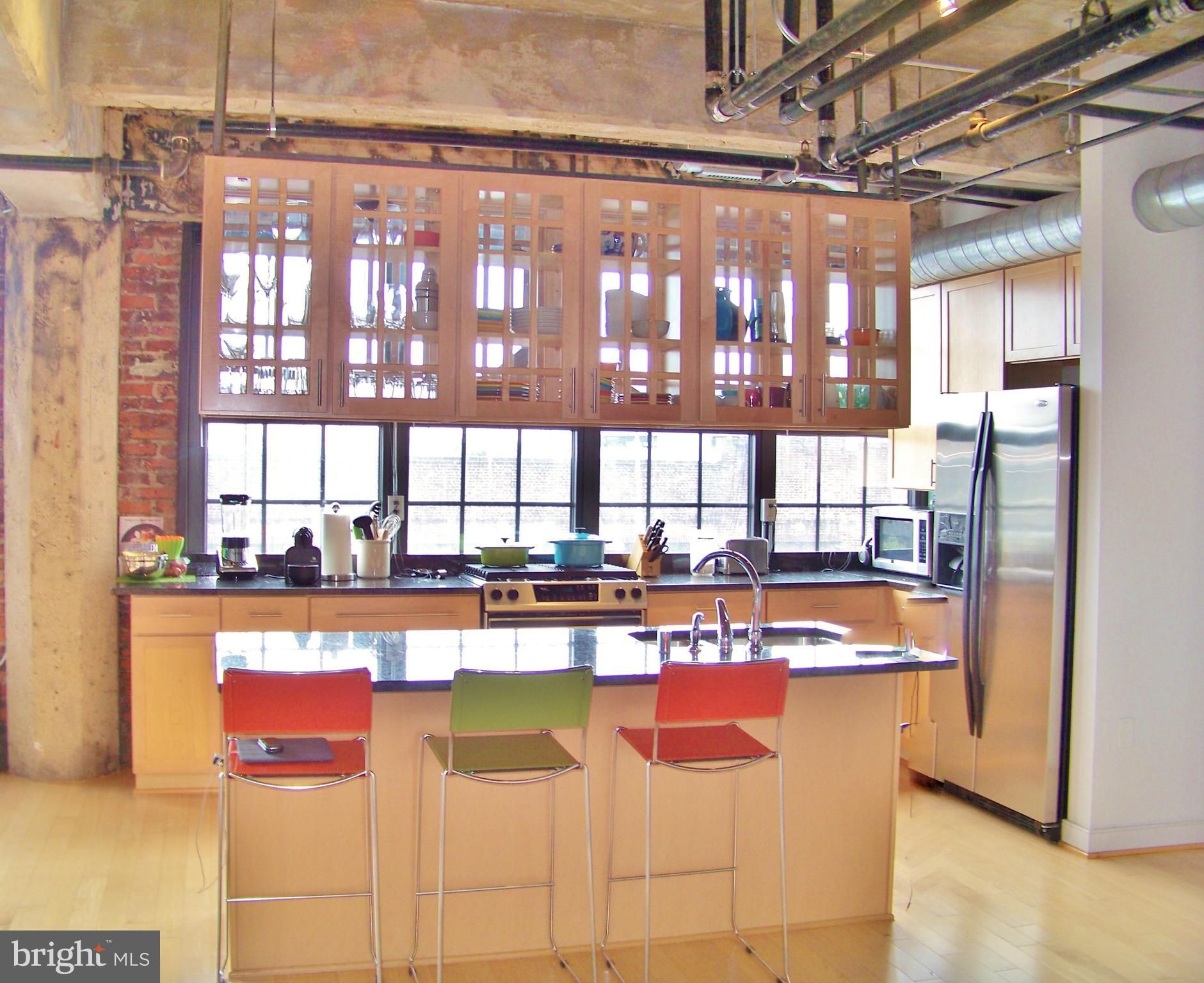 DOWNTOWN - Residential Lease