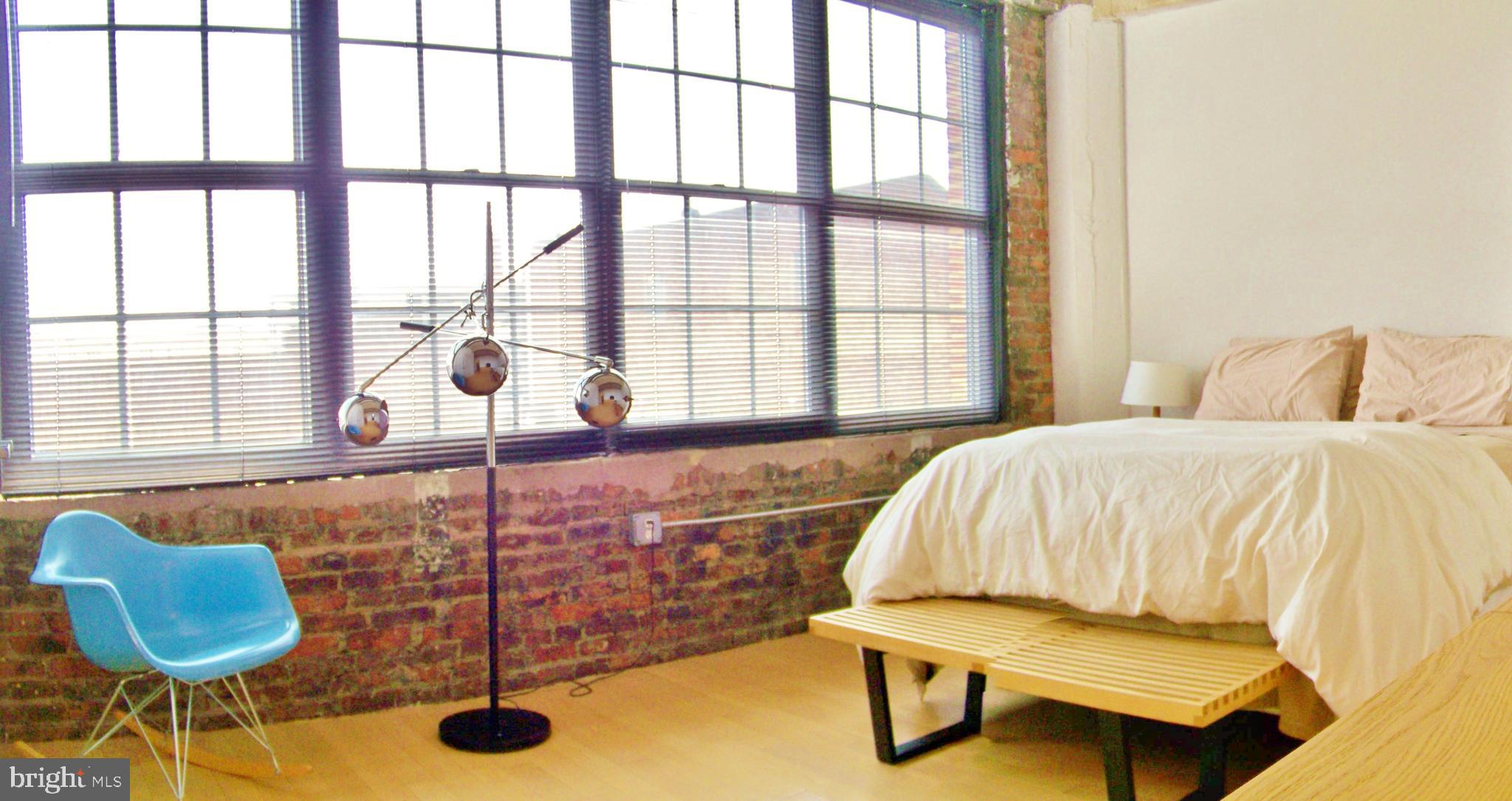 DOWNTOWN - Residential Lease