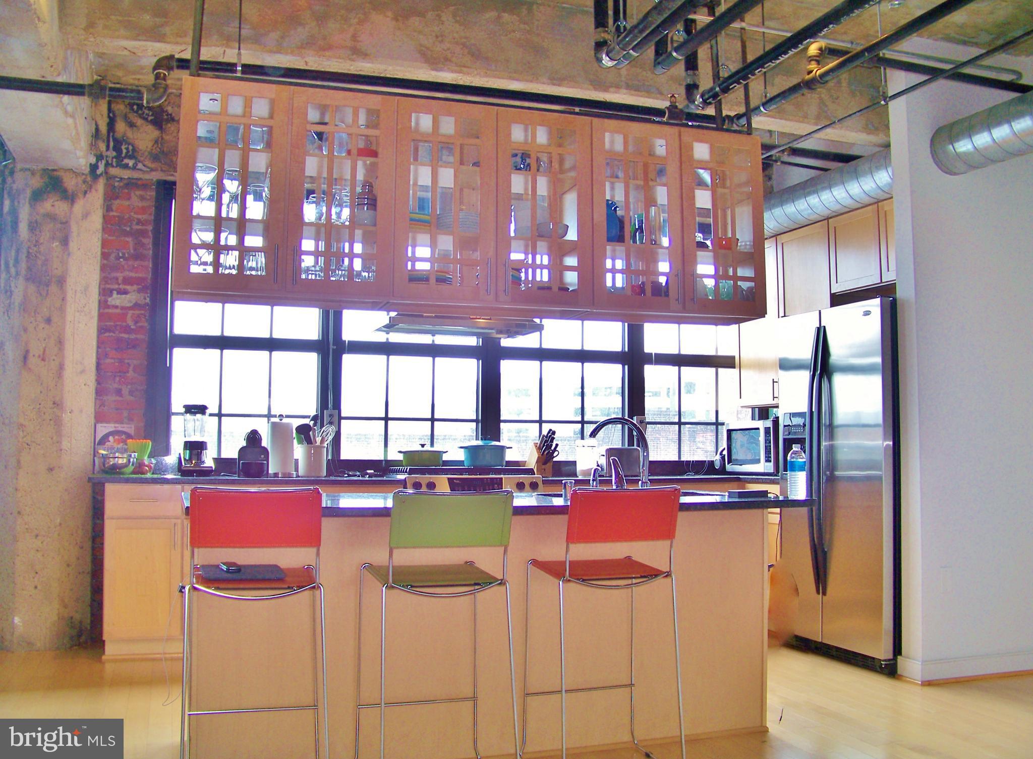 DOWNTOWN - Residential Lease