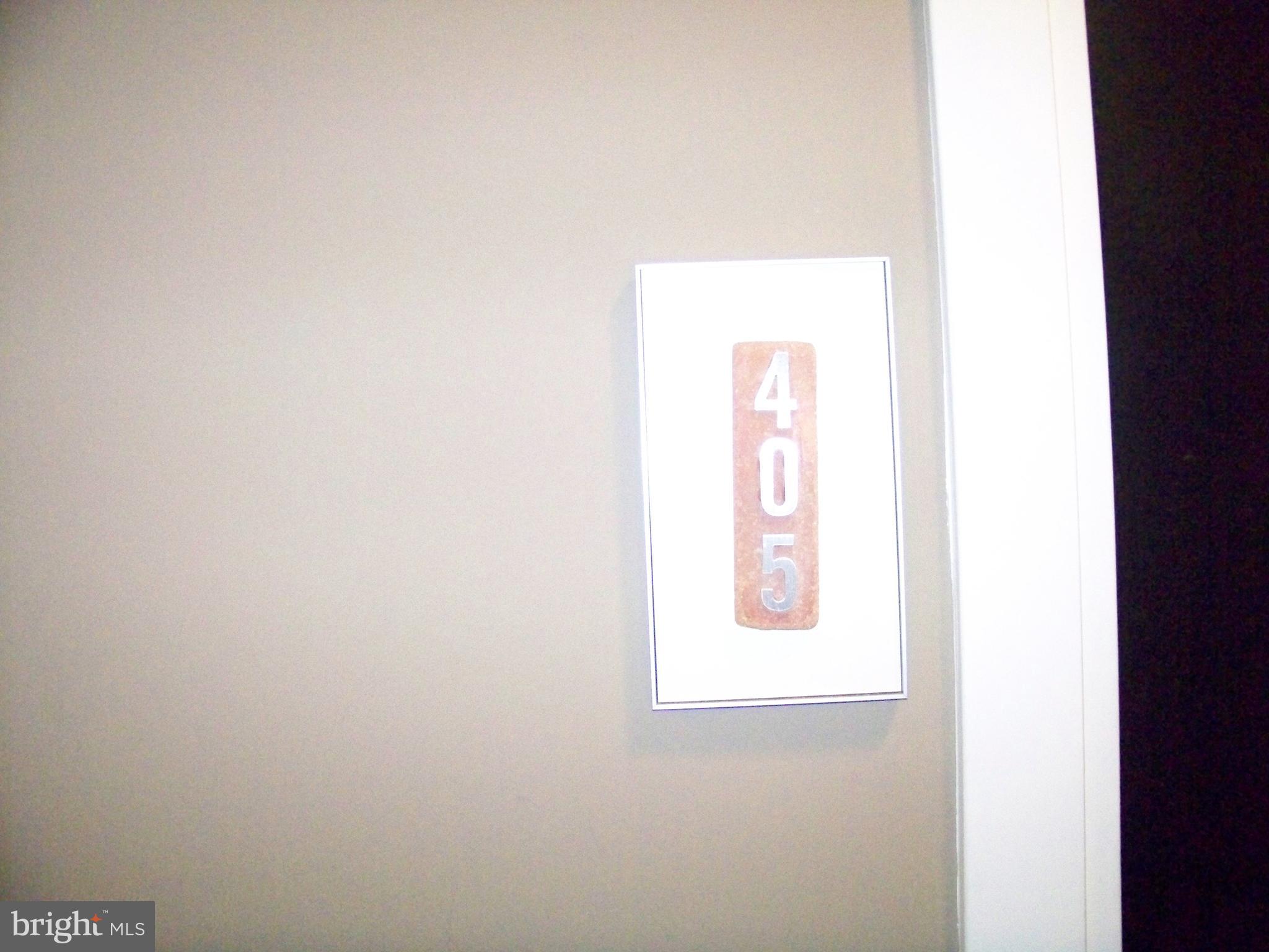 DOWNTOWN - Residential Lease