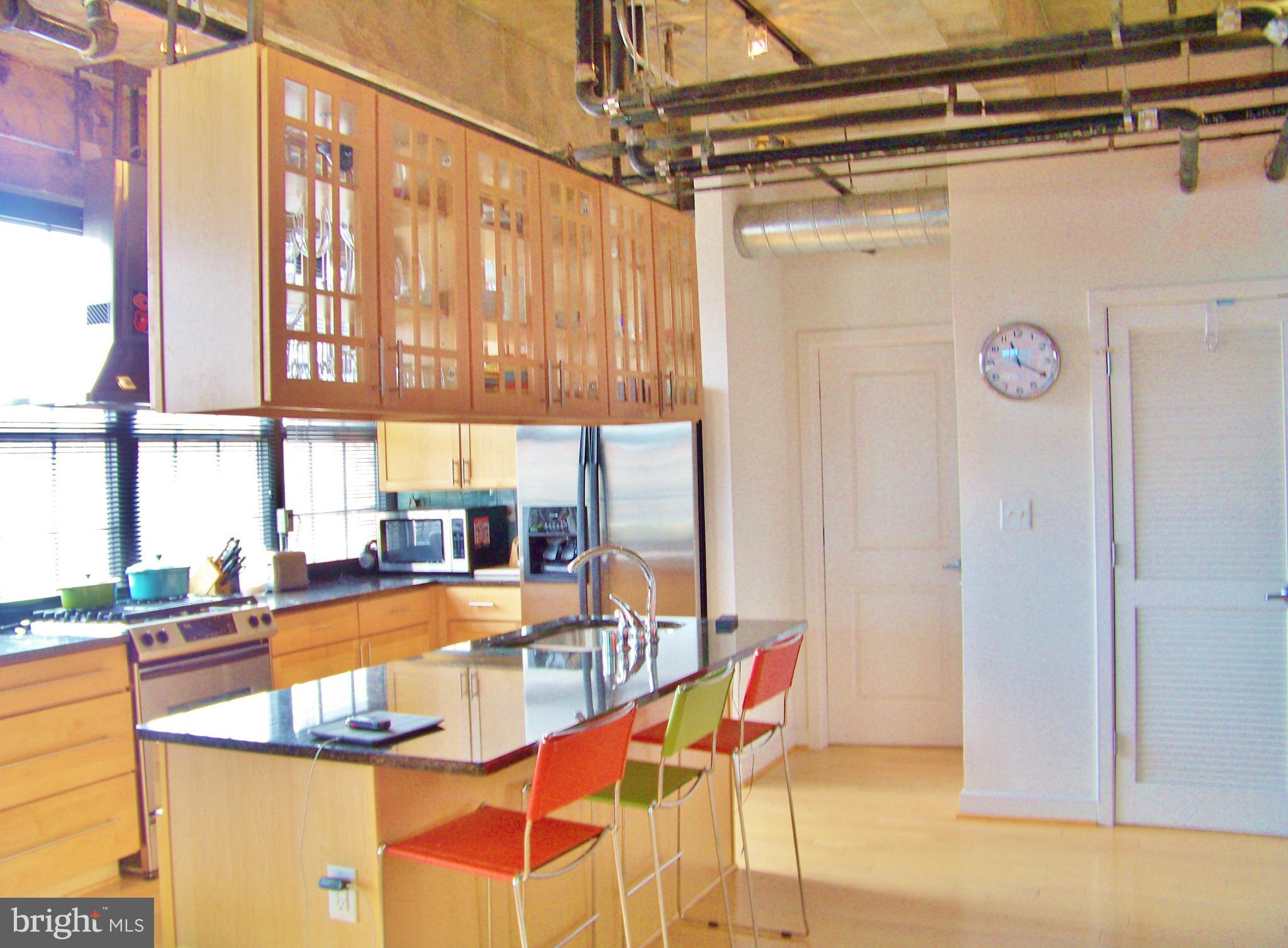 DOWNTOWN - Residential Lease