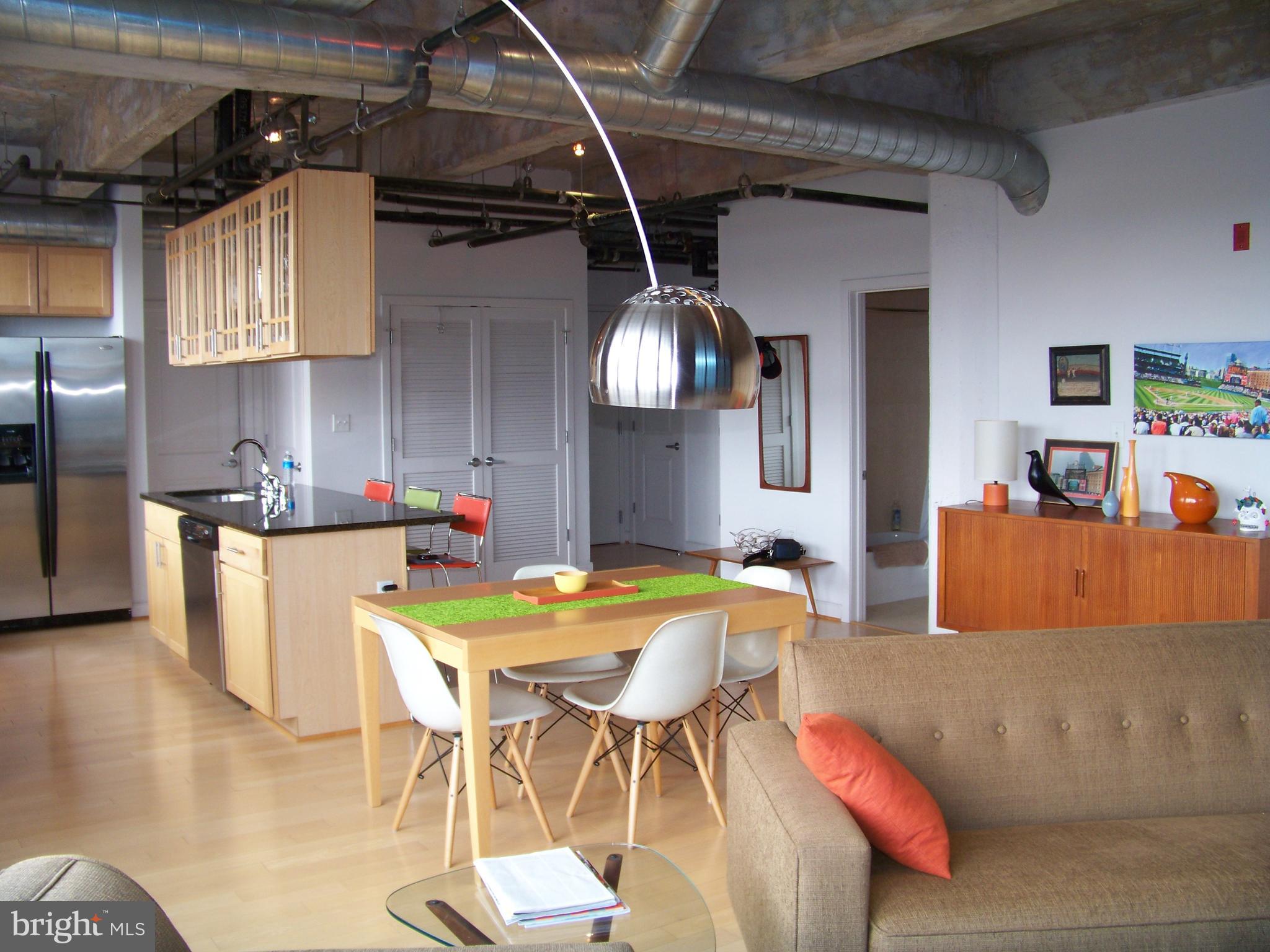 DOWNTOWN - Residential Lease