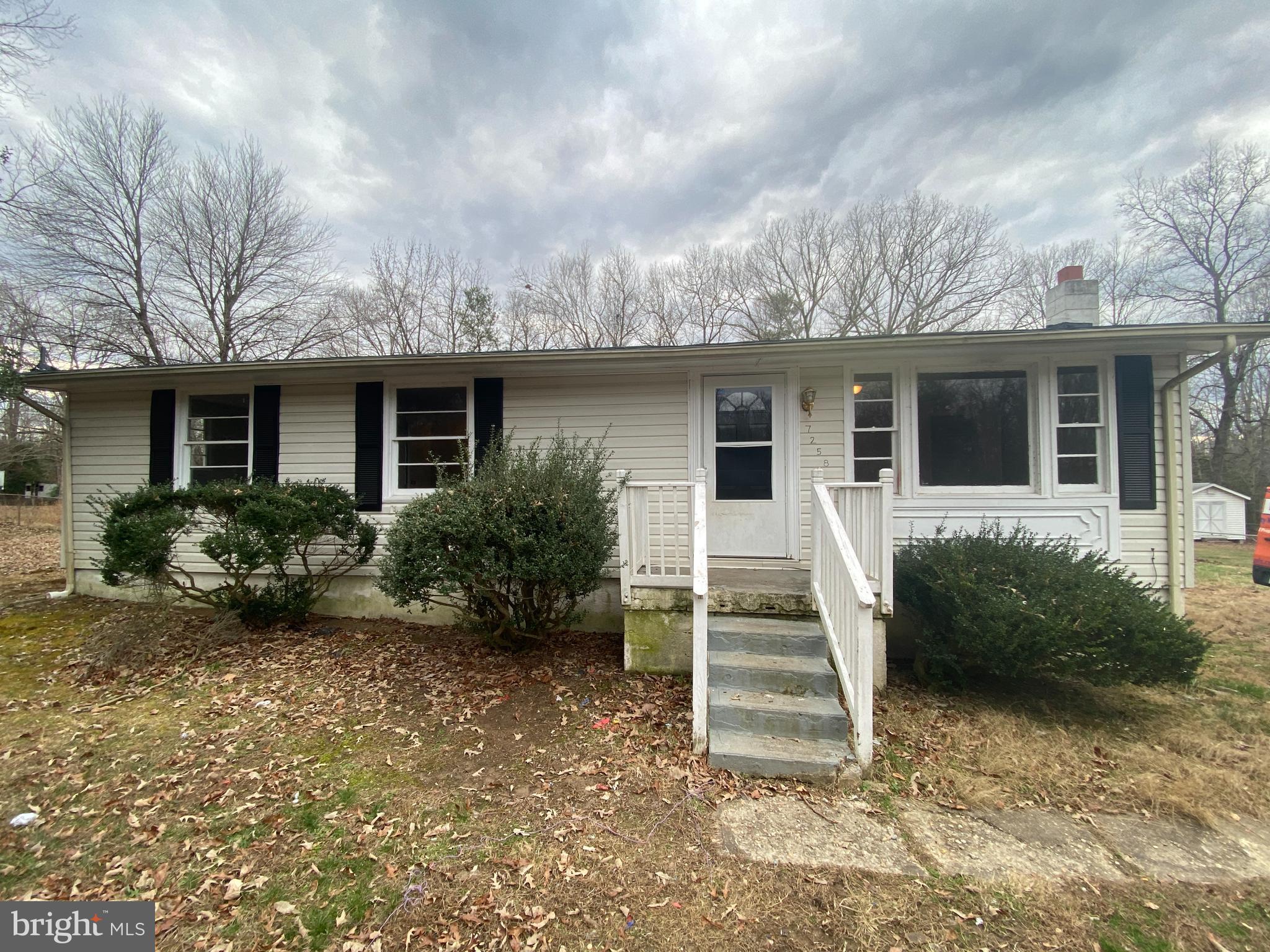 TWIN CEDARS - Residential Lease