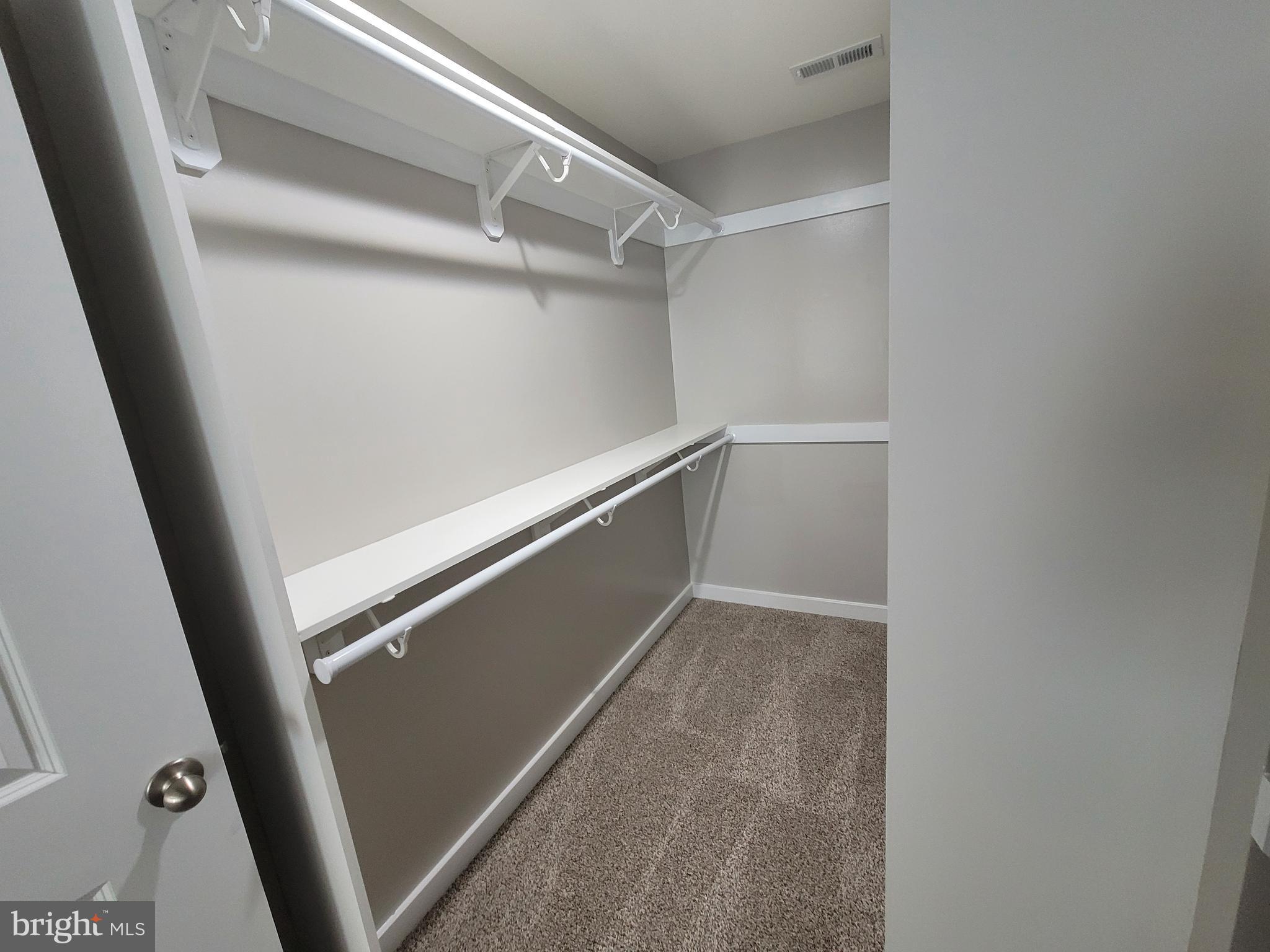 BRIDLE CREEK - Residential