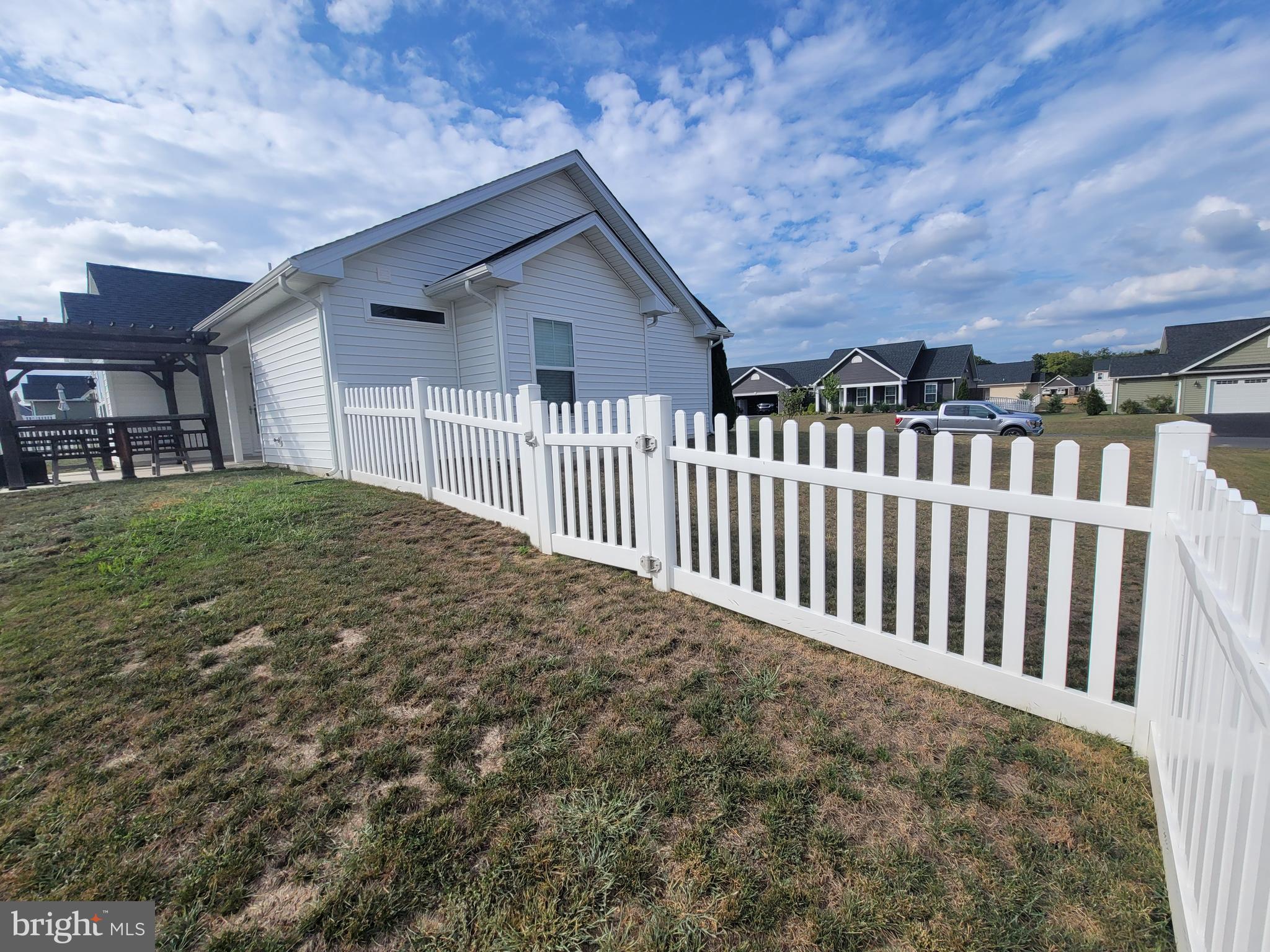 BRIDLE CREEK - Residential