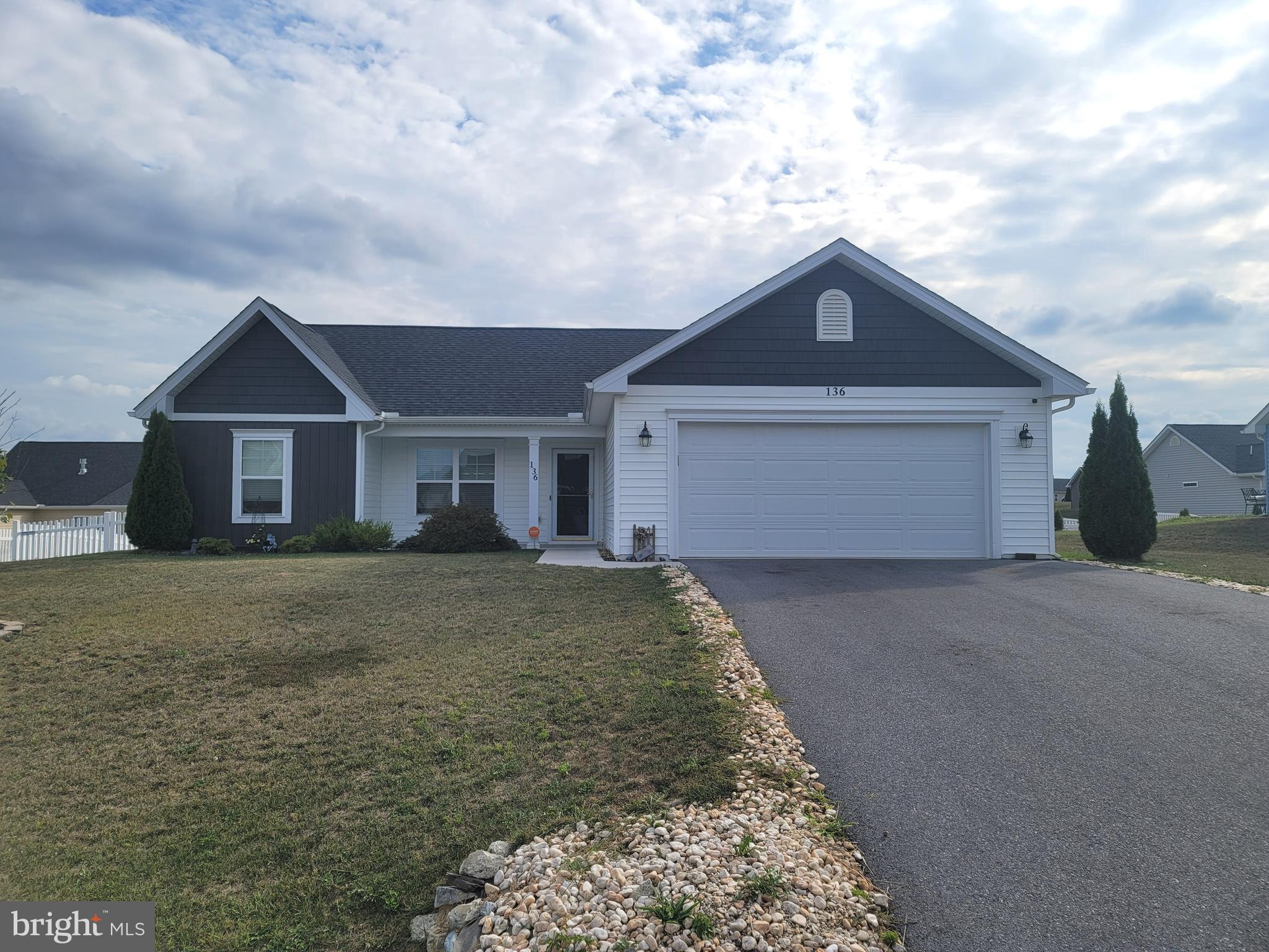 BRIDLE CREEK - Residential