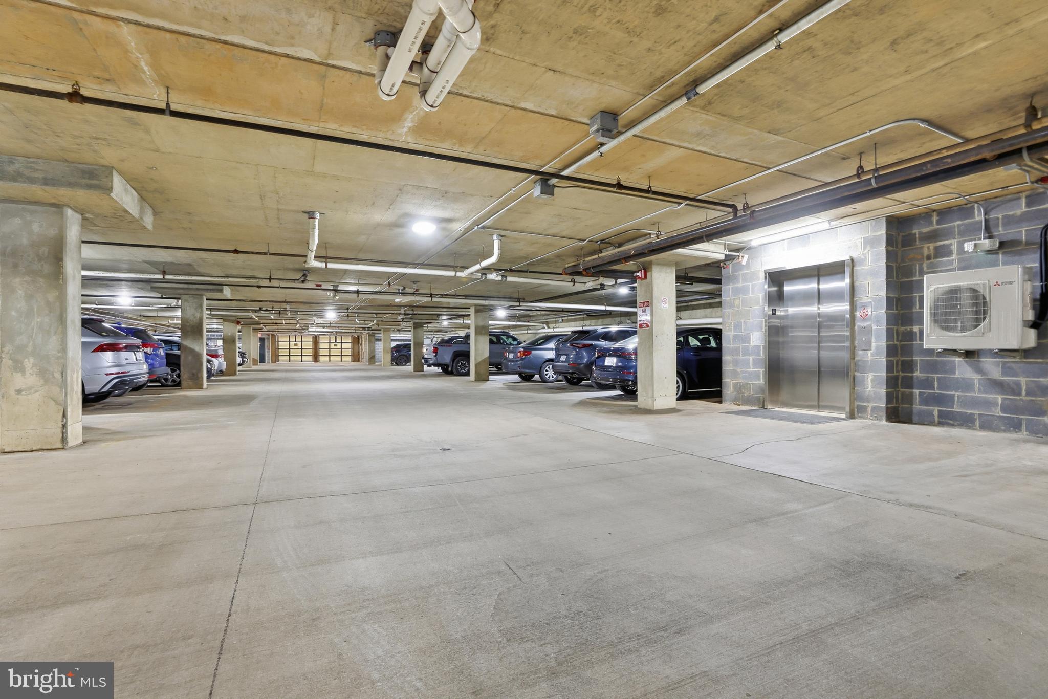 GATES OF MCLEAN - Residential