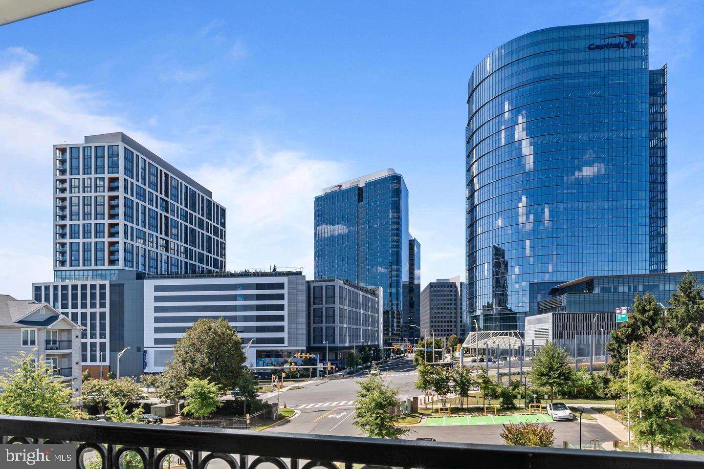 GATES OF MCLEAN - Residential