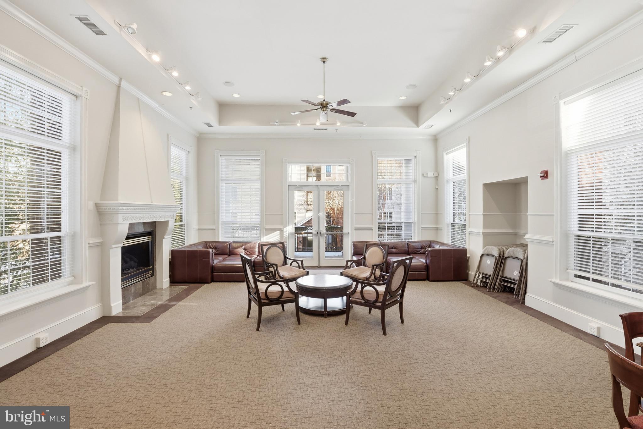 GATES OF MCLEAN - Residential