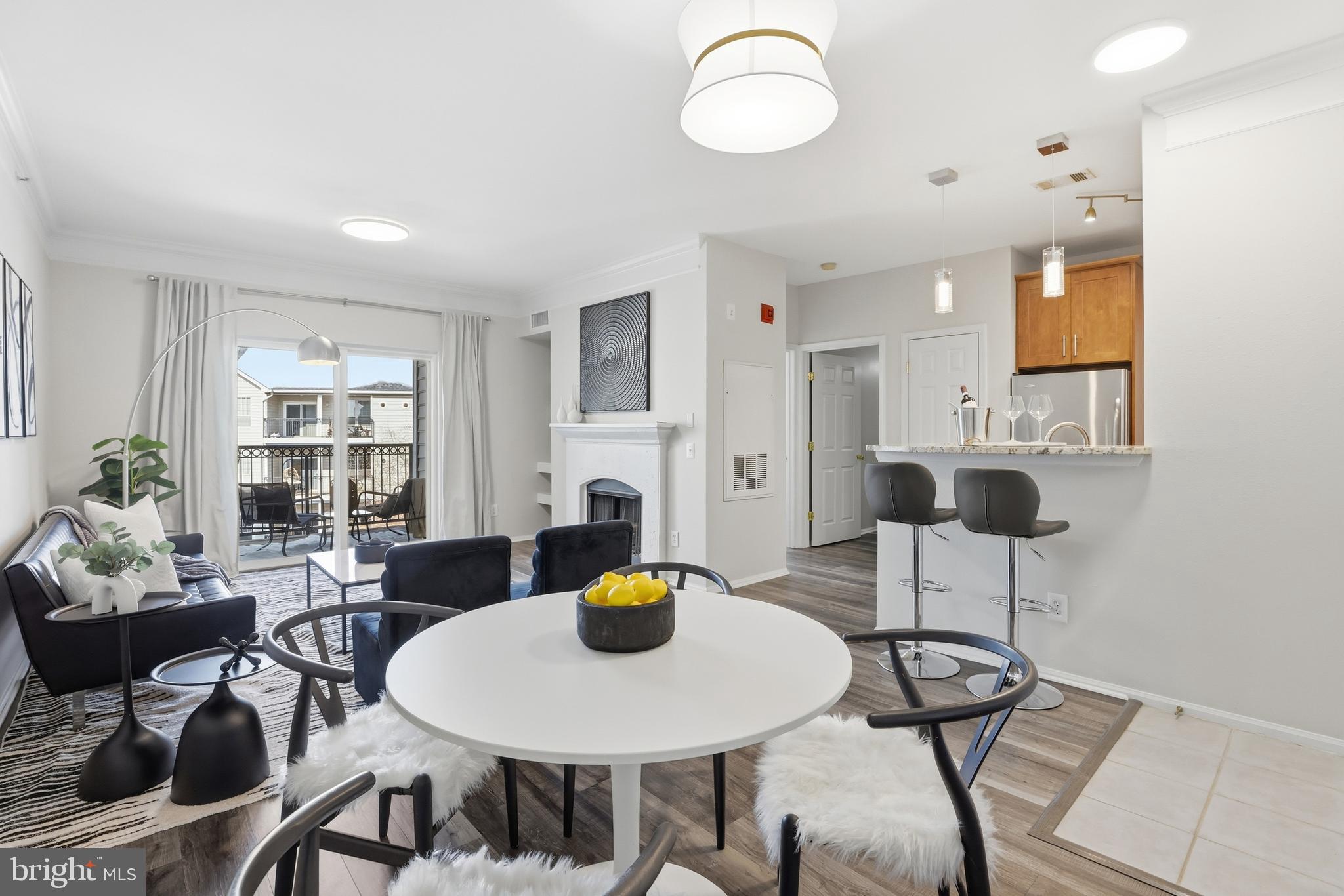 GATES OF MCLEAN - Residential