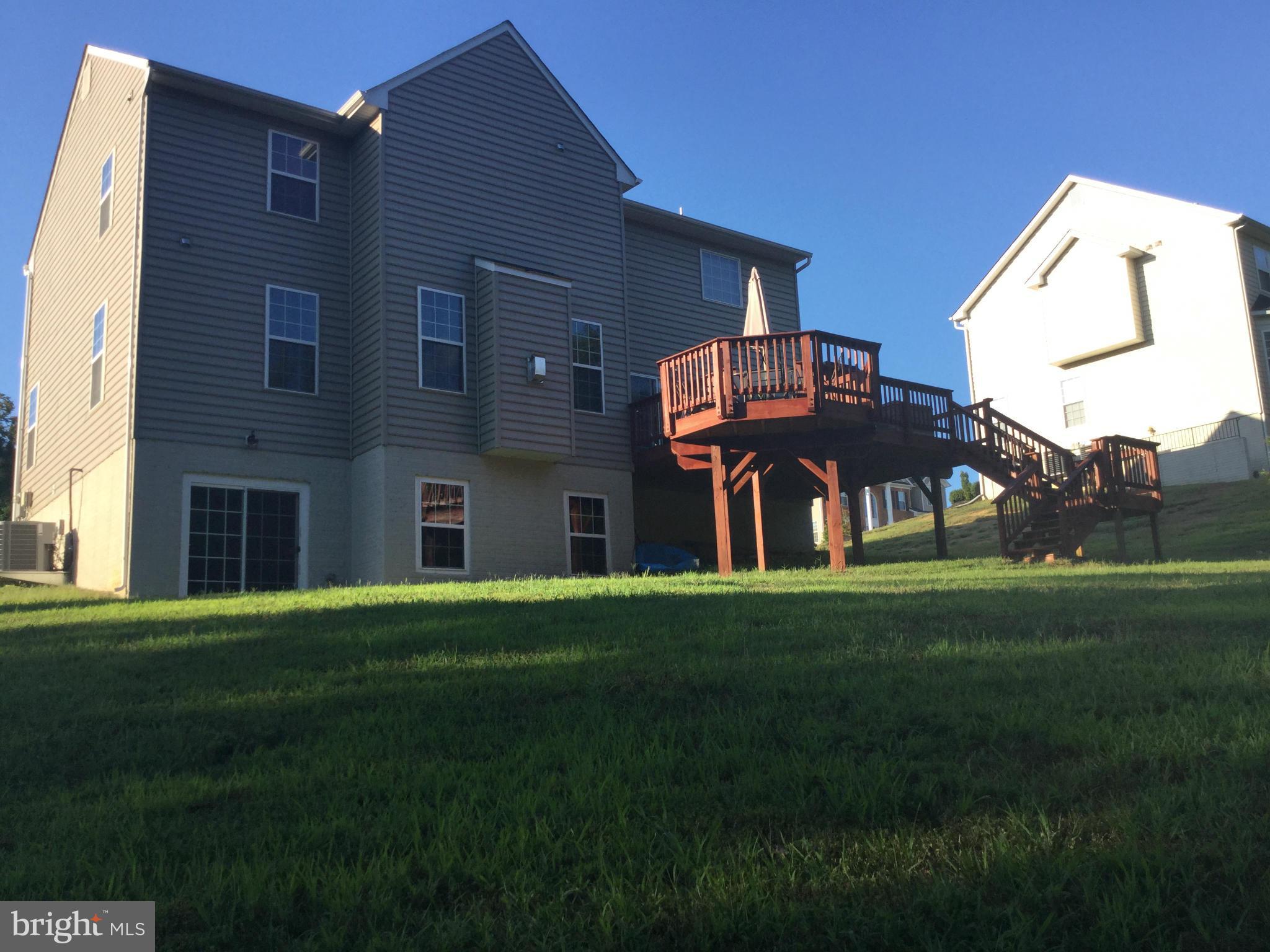 RIVERGATE ESTATES-PLAT F - Residential