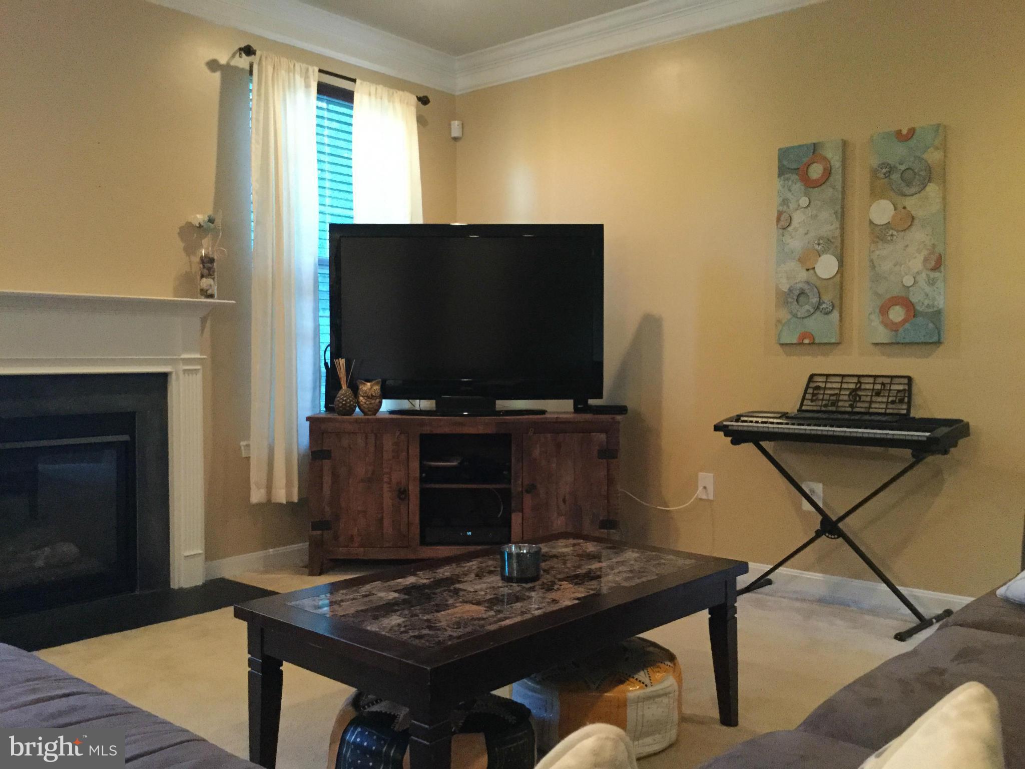 RIVERGATE ESTATES-PLAT F - Residential