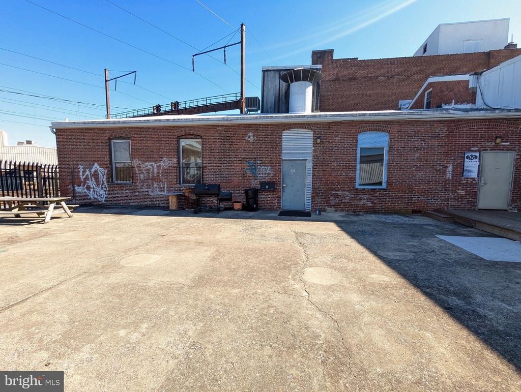 Photo of 301 E Liberty Street #4C, LANCASTER, PA 17602 (MLS # PALA2058730)