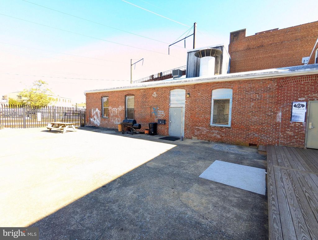 Photo of 301 E Liberty Street #4C, LANCASTER, PA 17602 (MLS # PALA2058730)