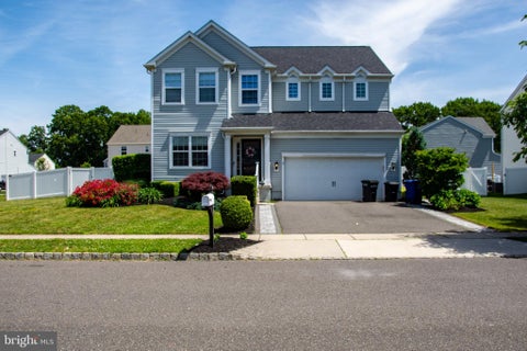 Homes For Sale - 3 Tetkoski Court<br/> Burlington County, FLORENCE, NJ 08518