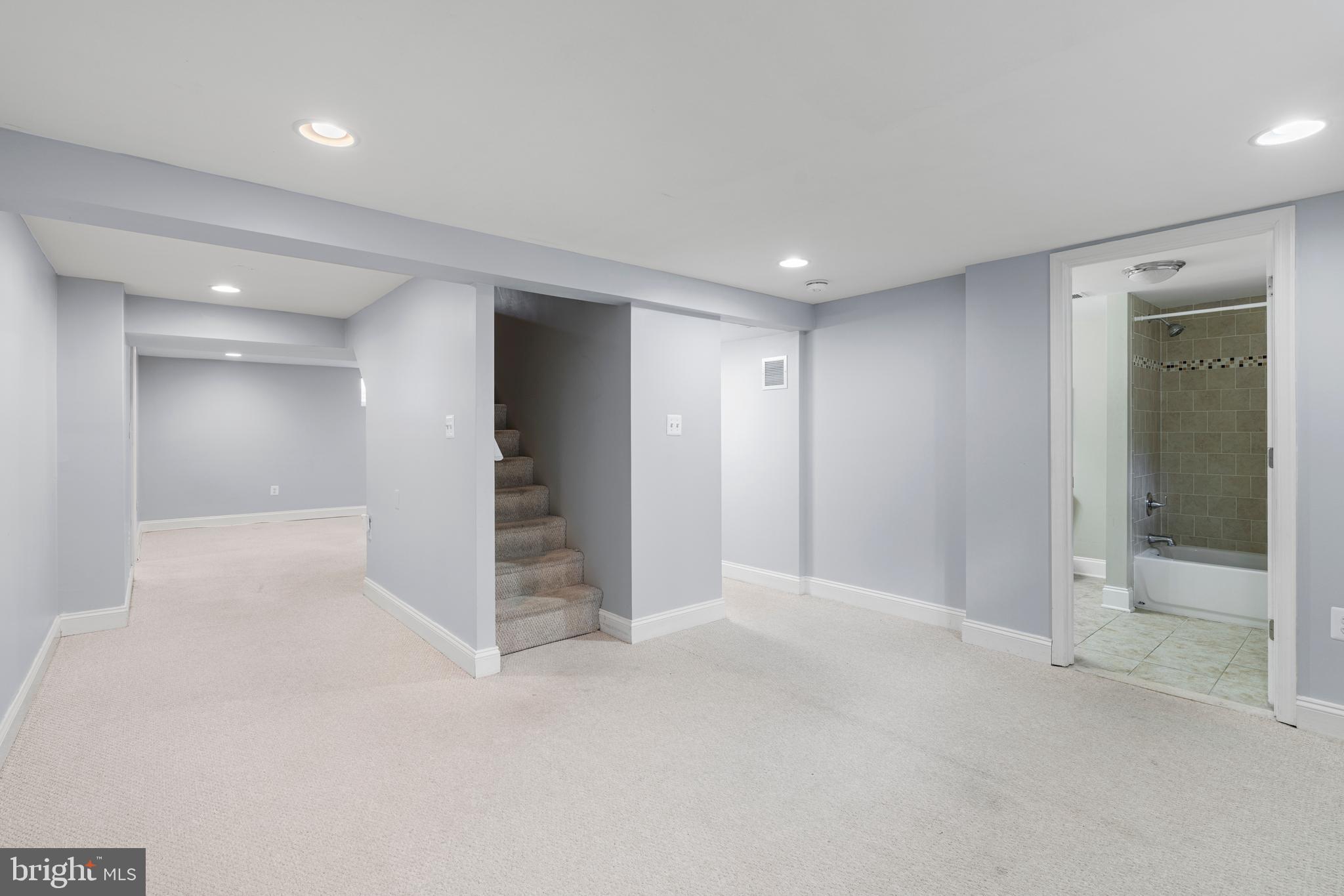 HAVERFORD - Residential