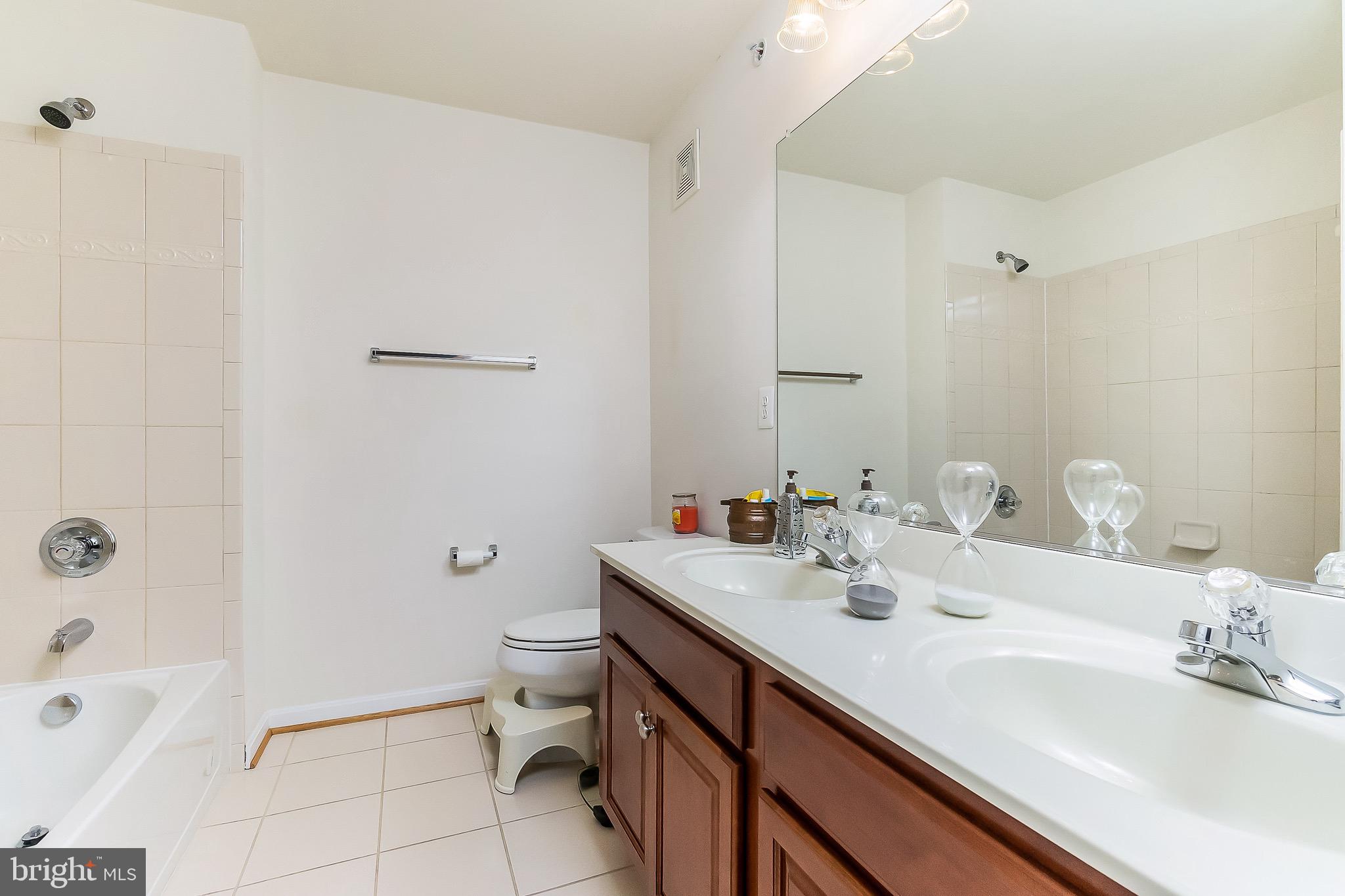 POWELLS RUN VILLAGE - Residential