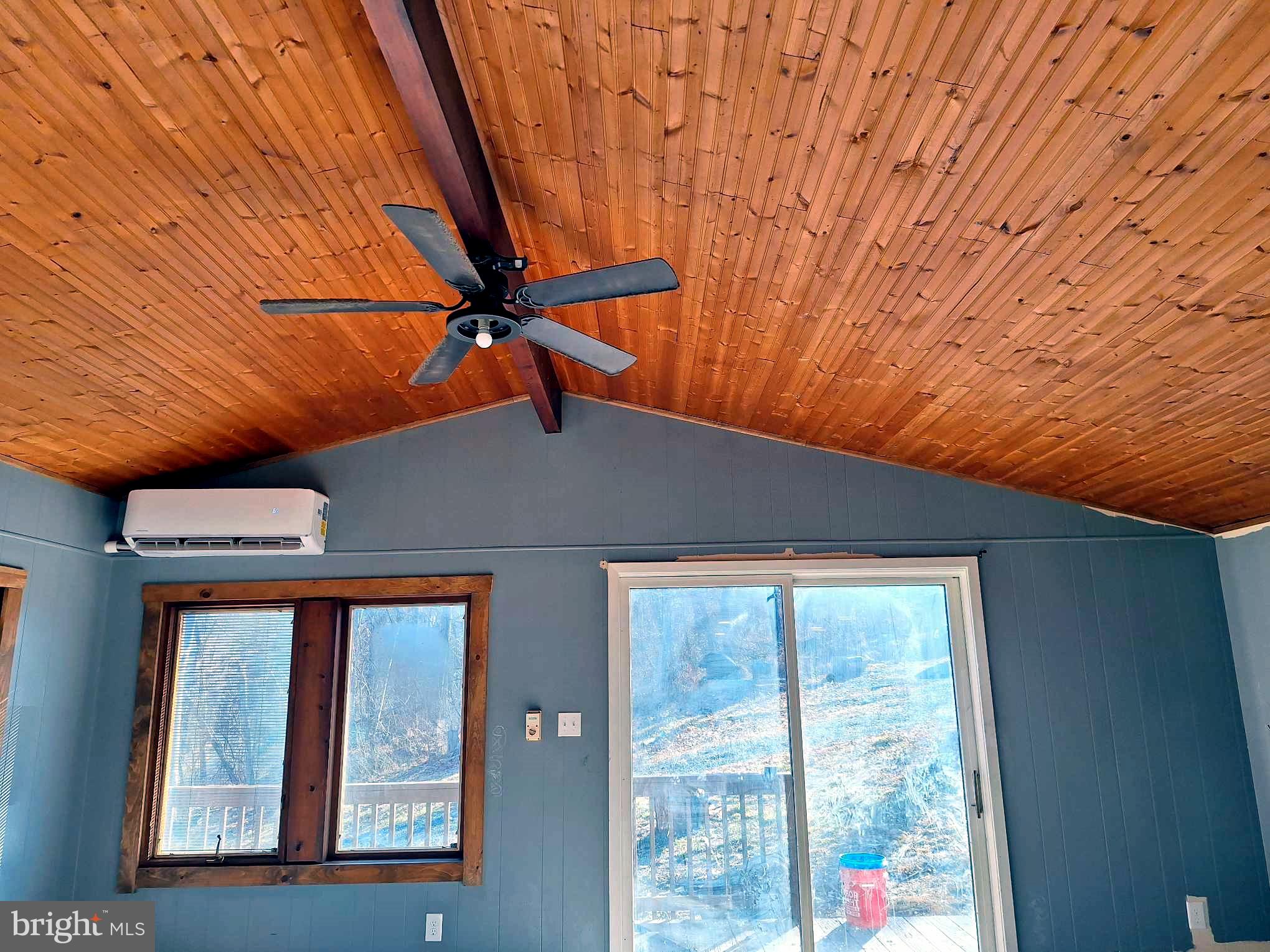 SHENANDOAH  SHORES - Residential