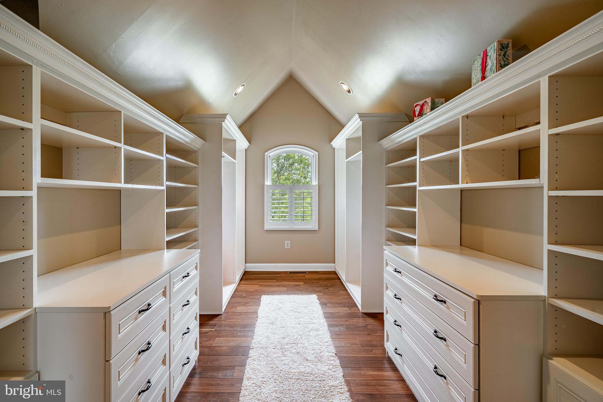 HEATHER LEA - Residential