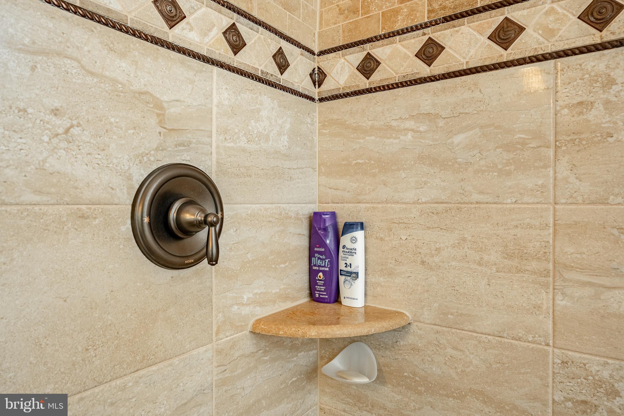 HEATHER LEA - Residential