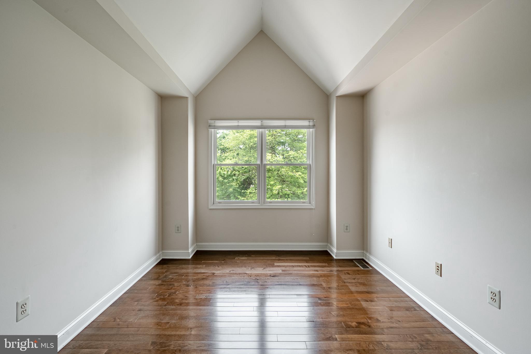 HEATHER LEA - Residential