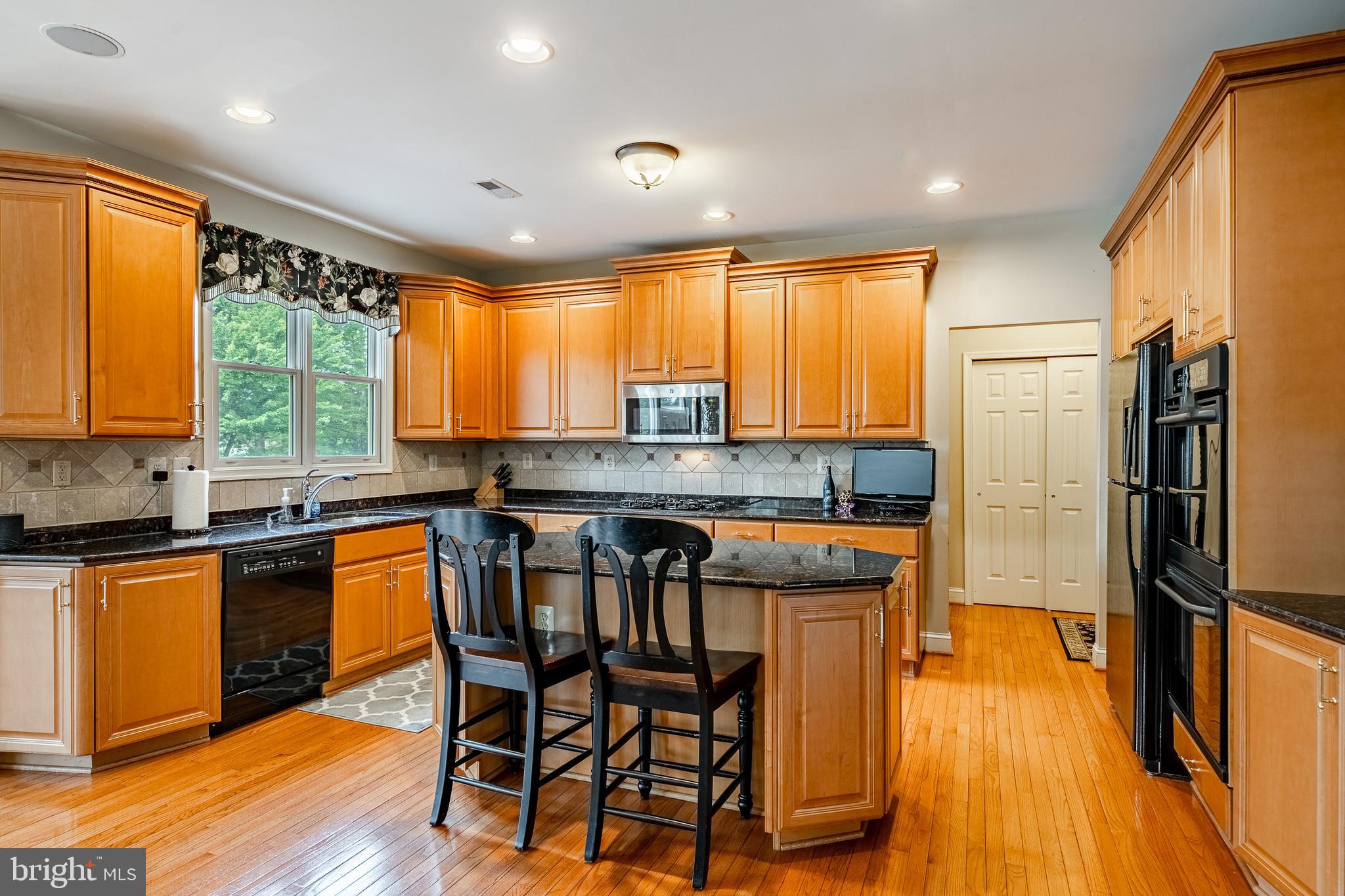 HEATHER LEA - Residential